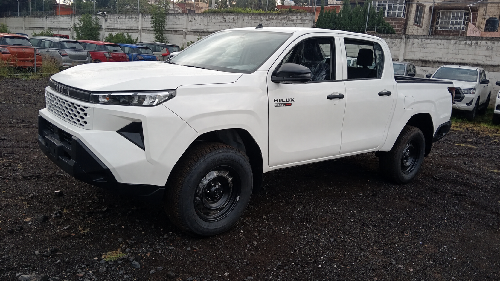 2027 Toyota Hilux Standard 4x4 2.8L Diesel Manual LHD for export from Japan
