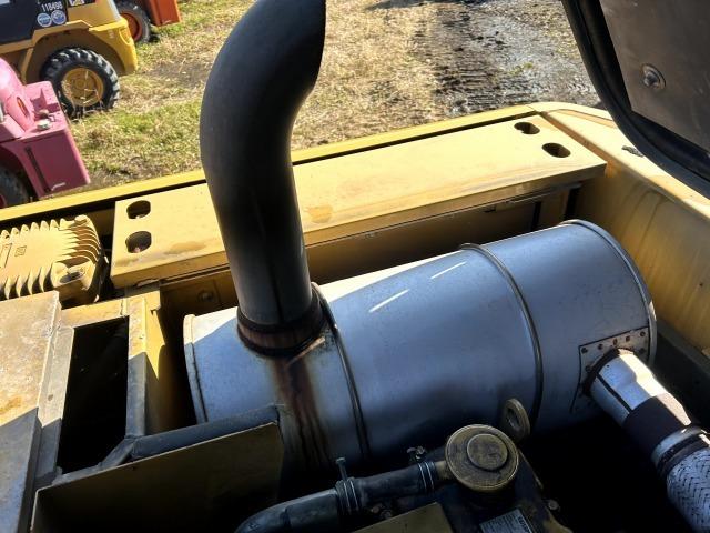Caterpillar 320D Excavator for export from Japan