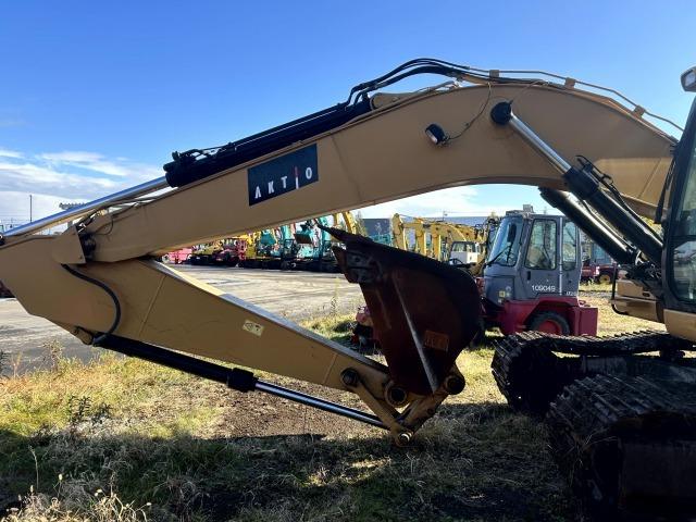 Caterpillar 320D Excavator for export from Japan