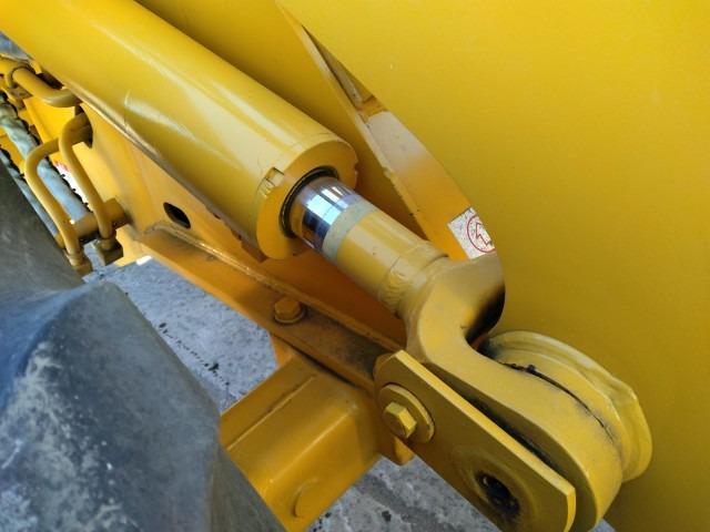 Komatsu WA200-3E Wheel Loader for export from Japan
