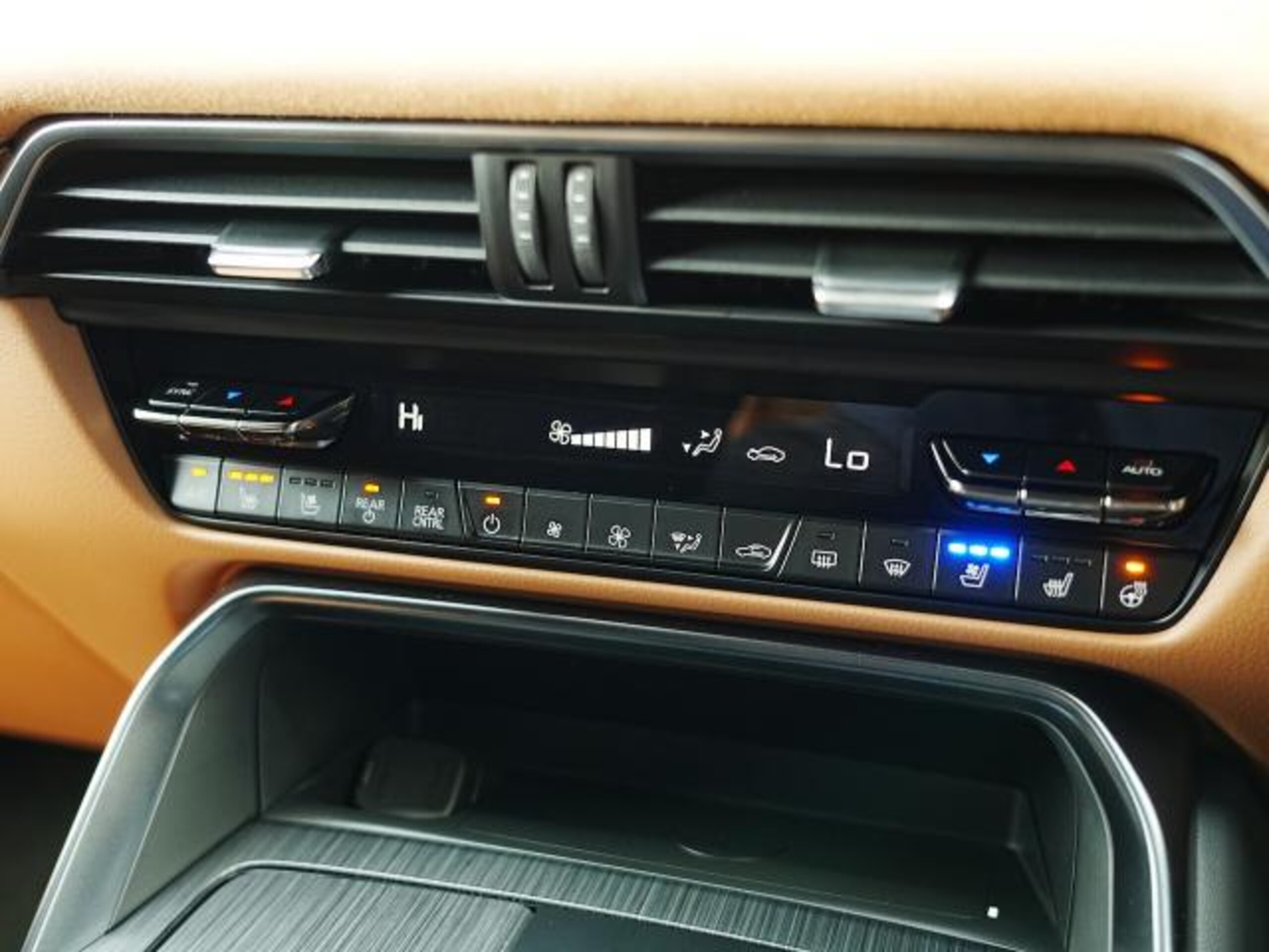 2025 Mazda CX-80 XD Hybrid Premium Sports 3.3 Diesel Turbo 4WD for export from Japan