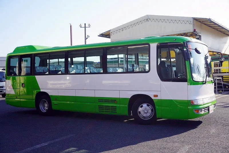2015 (June)  ISUZU GARAMIO SHUTTLE BUS – 53 SEATER!
