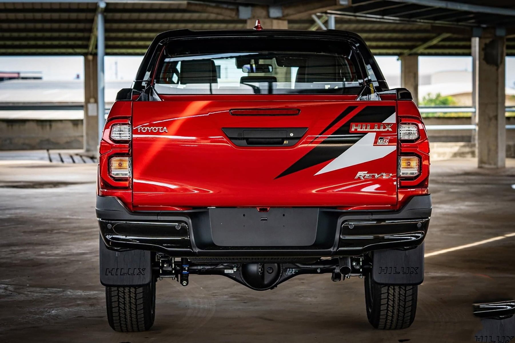 2022 RHD Toyota Hilux GR Sport double cab ( Pickup )  2.8 automatic 4×4 (No.560461) for export from Japan
