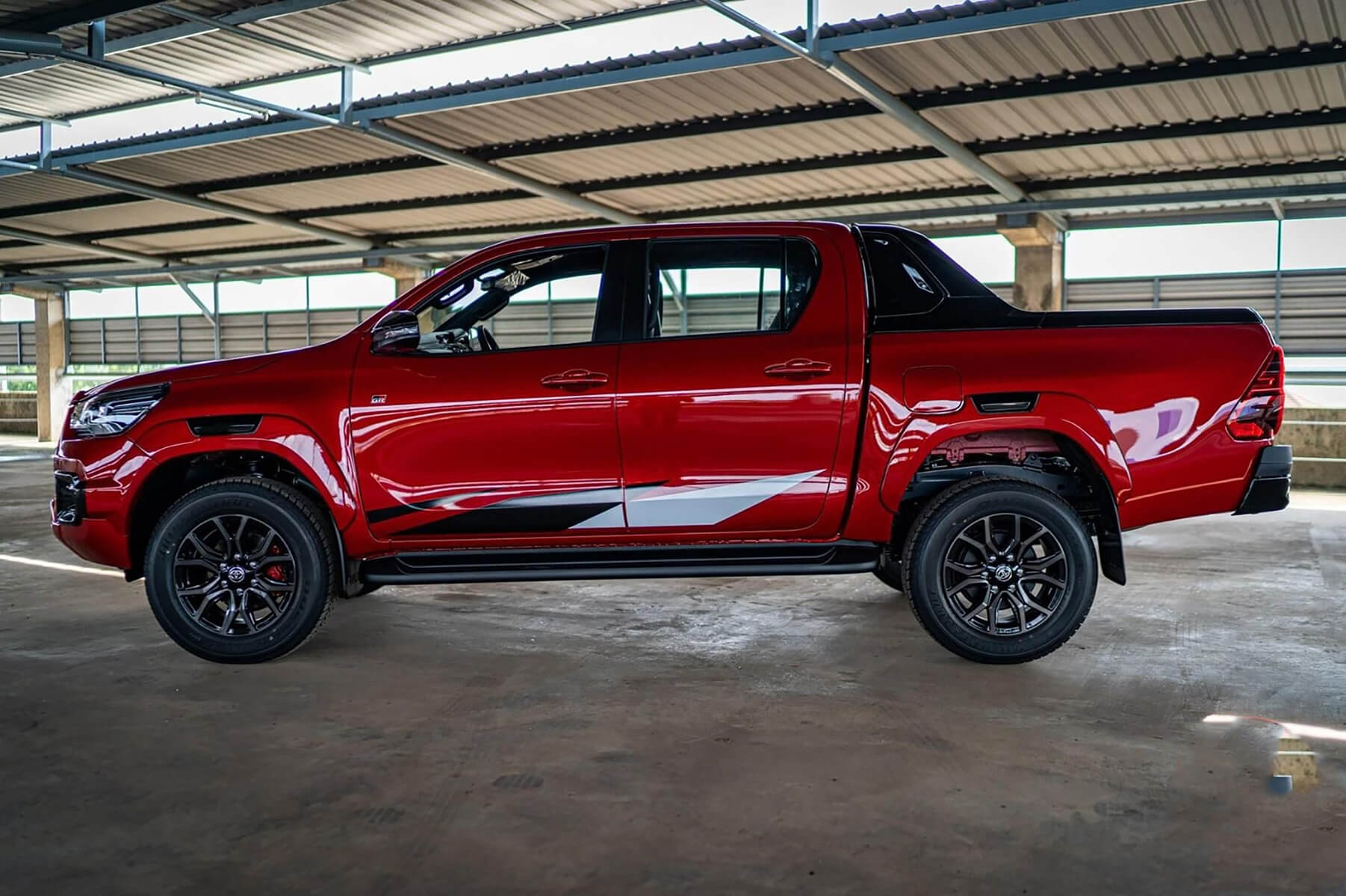 2022 RHD Toyota Hilux GR Sport double cab ( Pickup )  2.8 automatic 4×4 (No.560461) for export from Japan