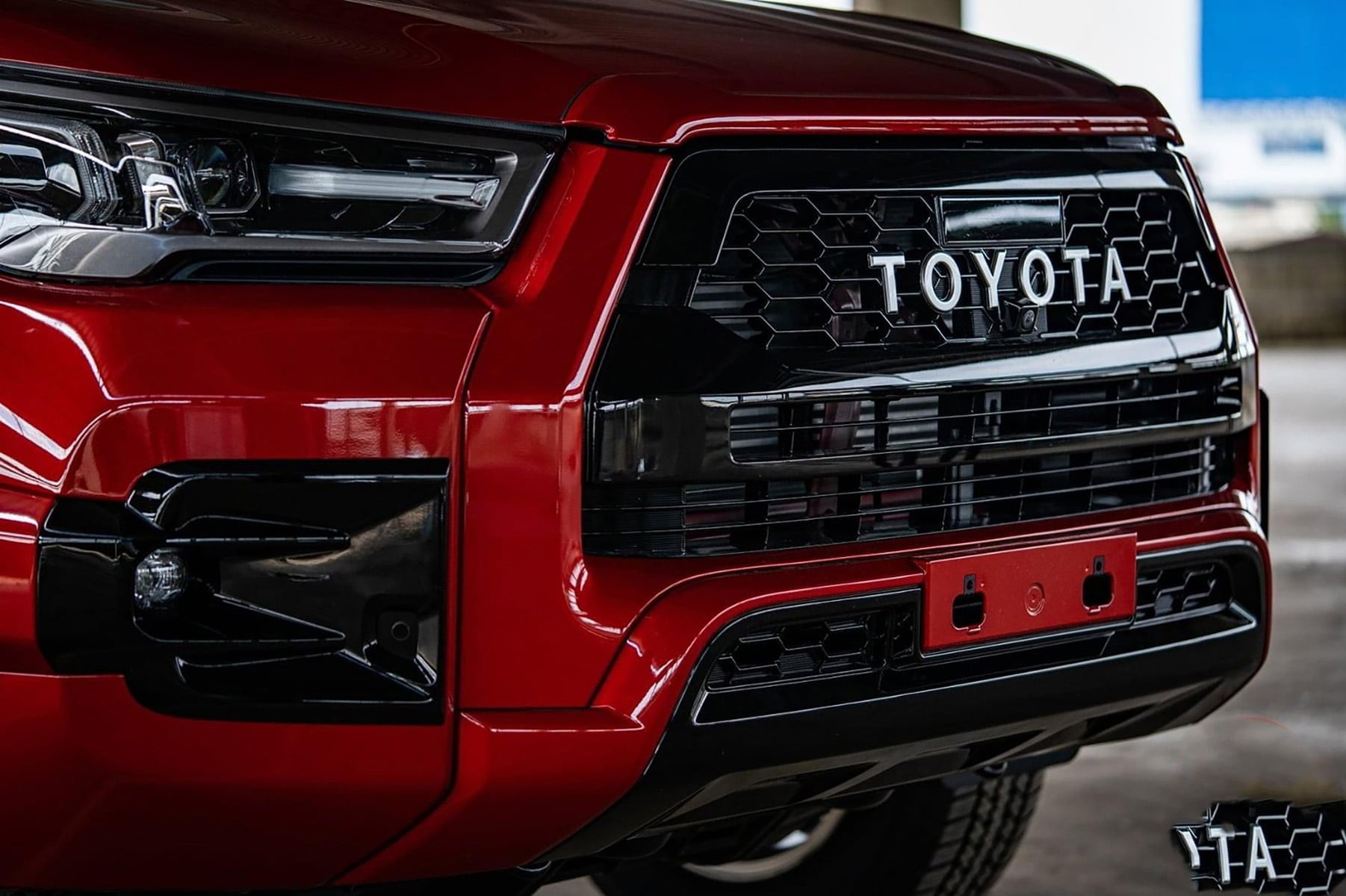 2022 RHD Toyota Hilux GR Sport double cab ( Pickup )  2.8 automatic 4×4 (No.560461) for export from Japan