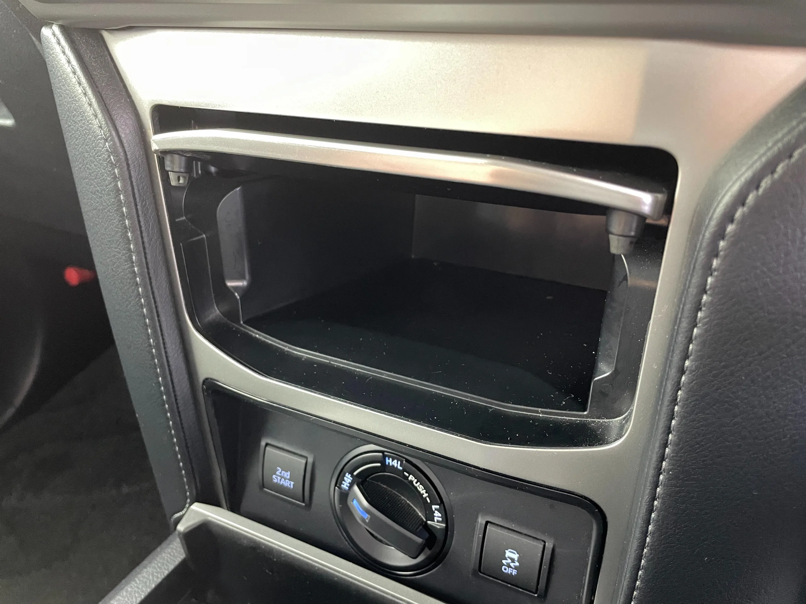 2022 TOYOTA LAND CRUISER PRADO – TX L PACKAGE 4WD