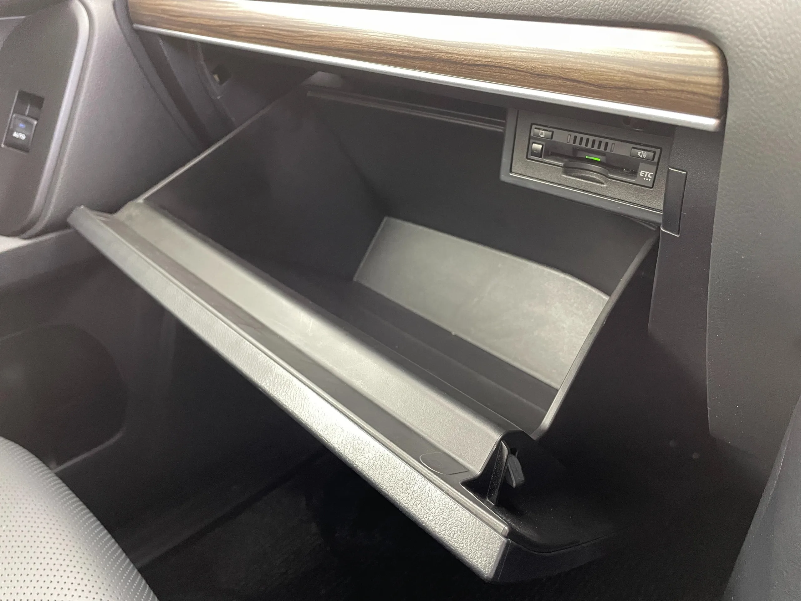 2022 TOYOTA LAND CRUISER PRADO – TX L PACKAGE 4WD