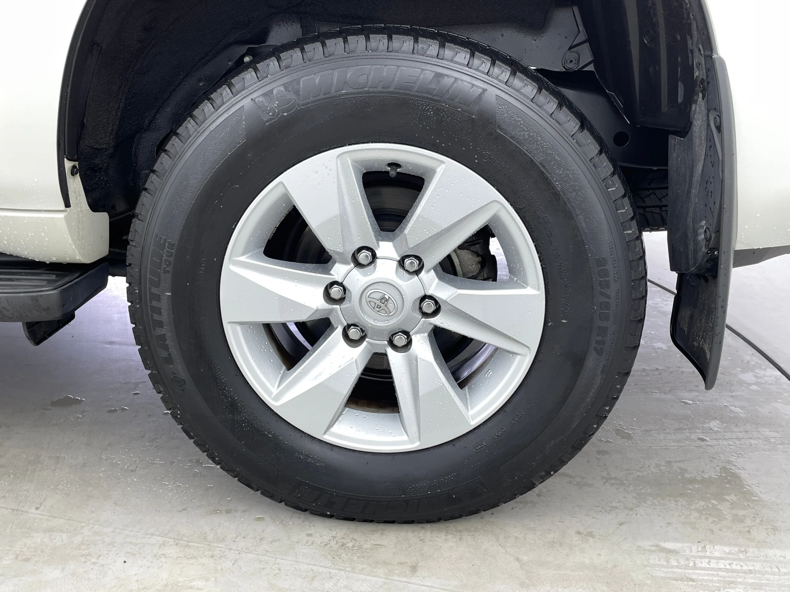 2022 TOYOTA LAND CRUISER PRADO – TX L PACKAGE 4WD