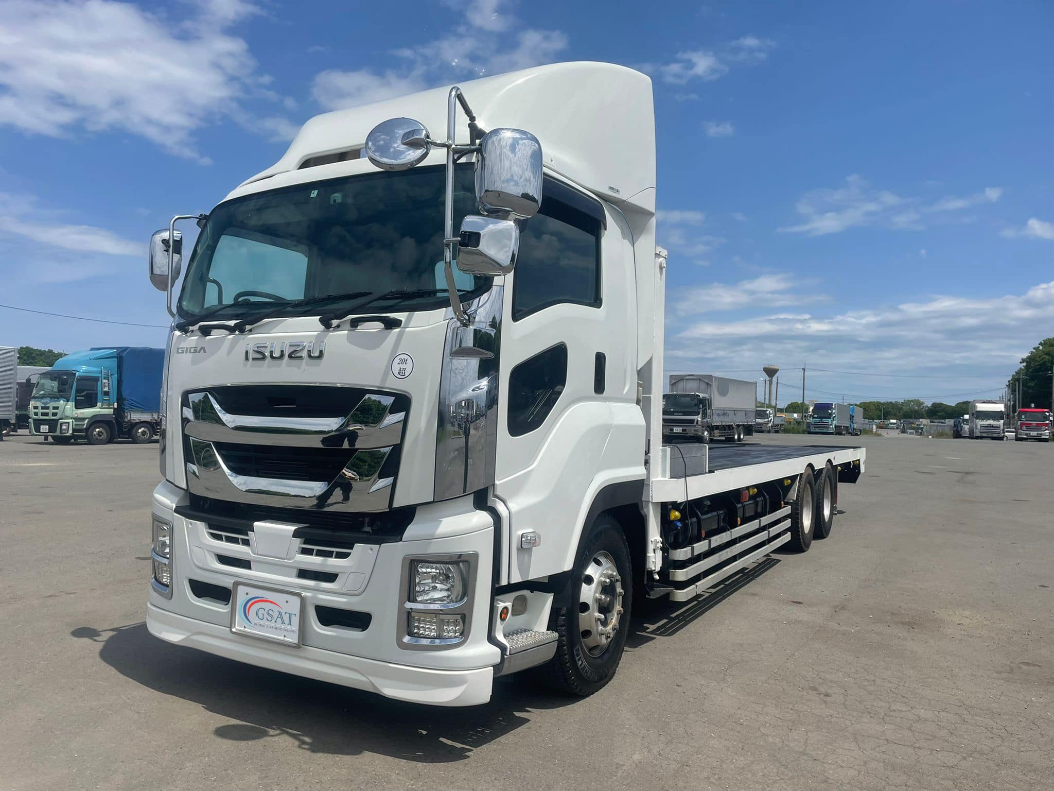 2017 Isuzu Giga Self Loader Truck with Winch remote control (No.Jo480s)