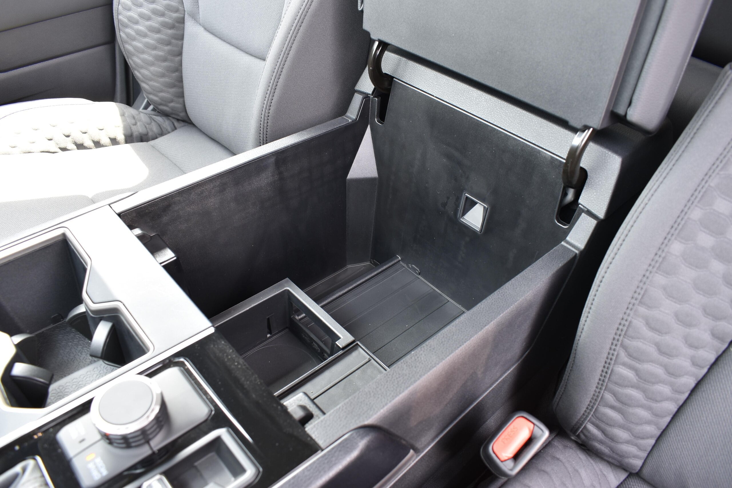 2022 US Toyota Tundra Crew Max SR5 L 4WD 3.5L Turbo Engine (Magnetic Gray) (No.J0575) for export from Japan