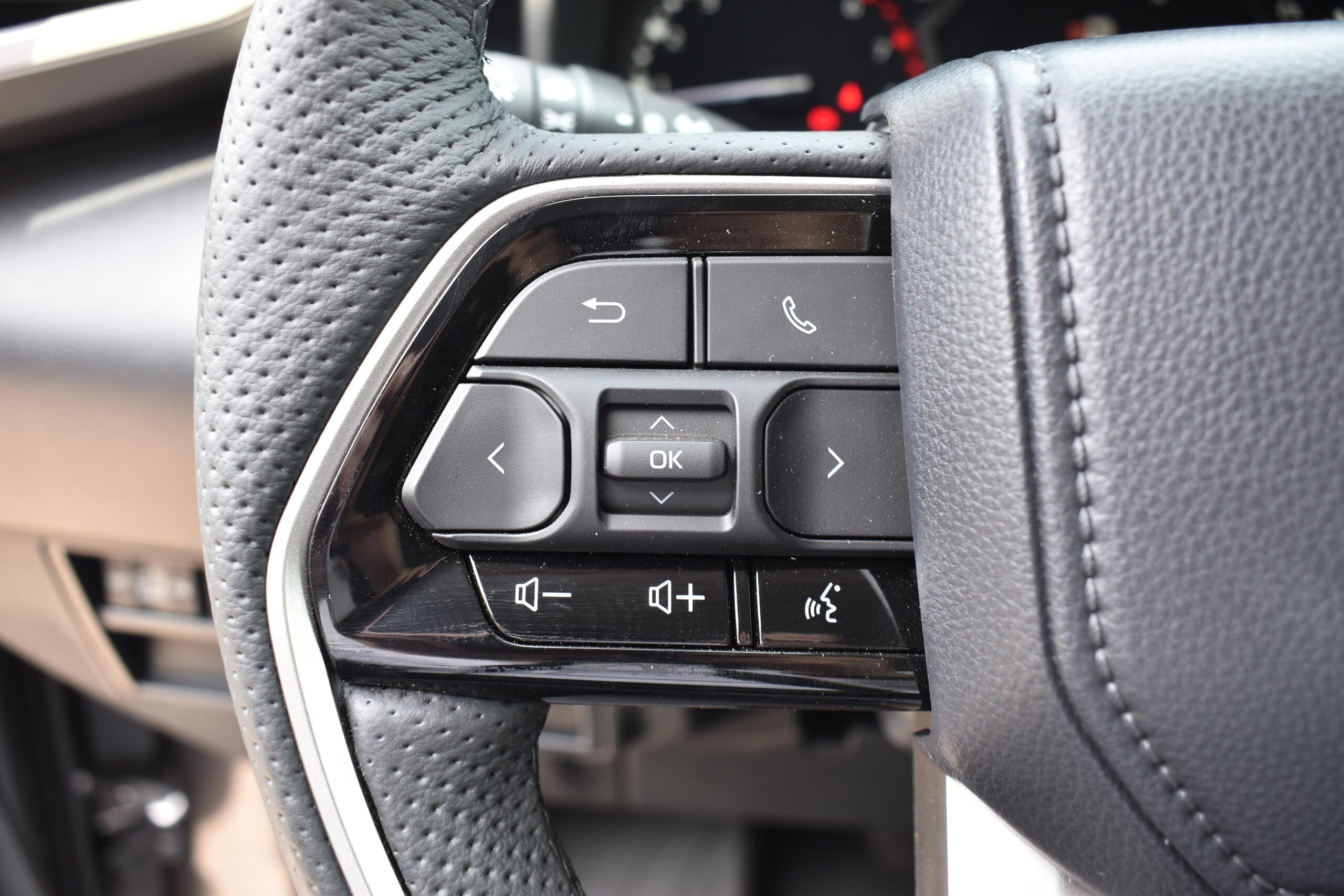 2022 US Toyota Tundra Crew Max SR5 L 4WD 3.5L Turbo Engine (Magnetic Gray) (No.J0575) for export from Japan