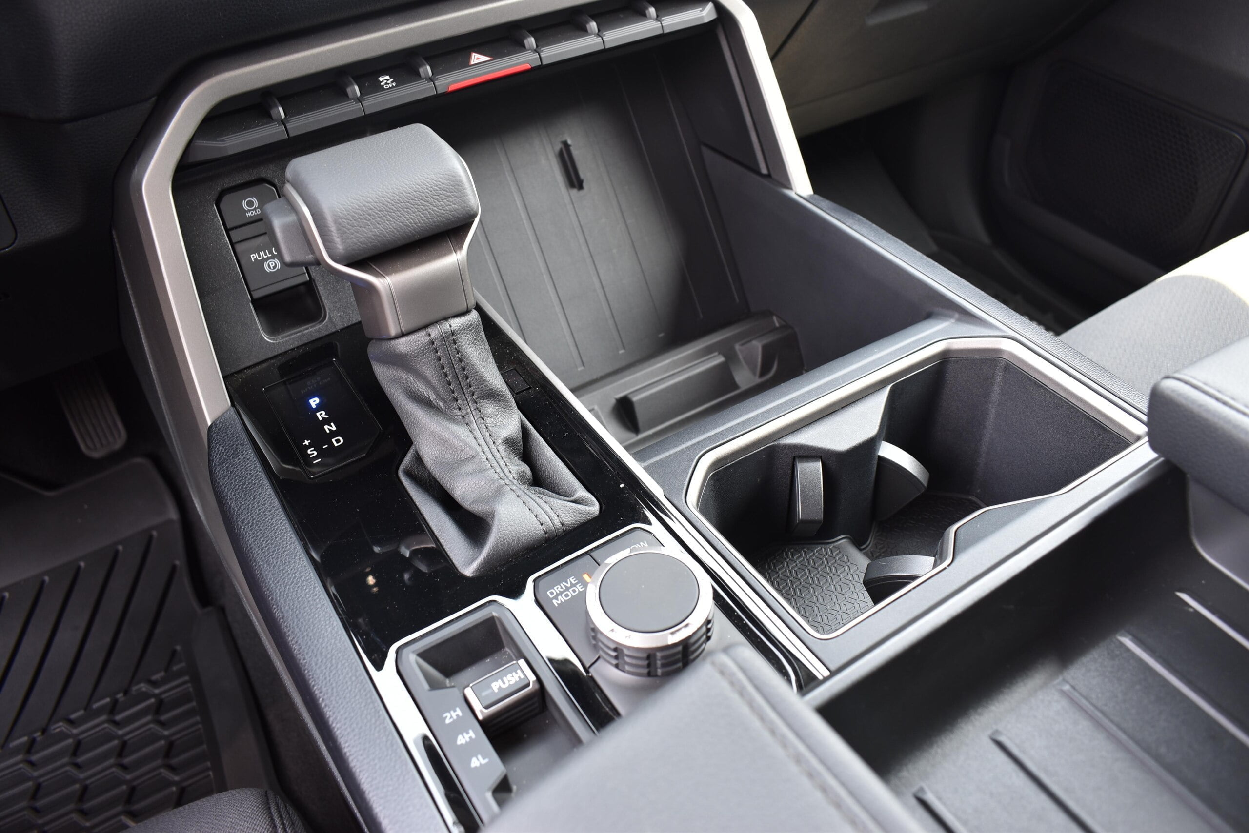 2022 US Toyota Tundra Crew Max SR5 L 4WD 3.5L Turbo Engine (Magnetic Gray) (No.J0575) for export from Japan