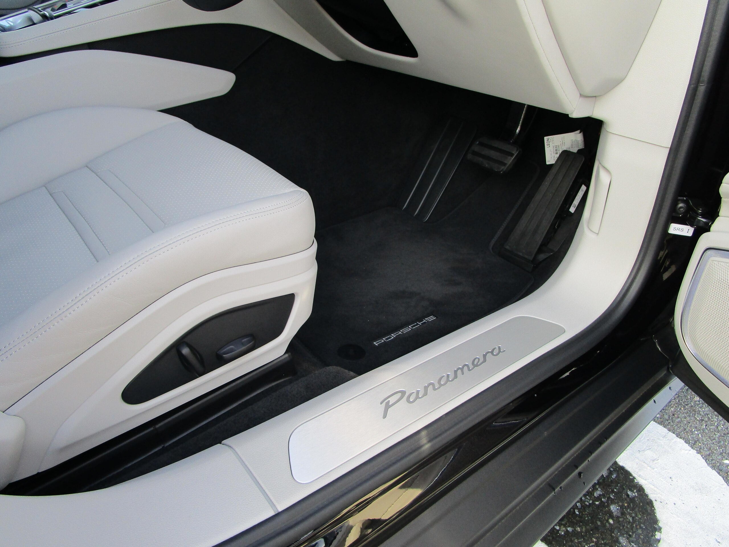 2022 Porsche Panamera 2.9 PDK Panoramic Sunroof (Jet Black Metallic) (No.J0576)