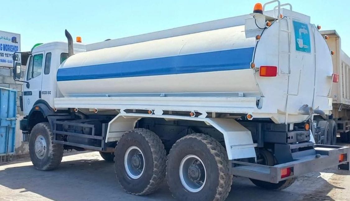 2000 Mercedes Benz Actros 2638 6X6 Tanker truck (No.680710)