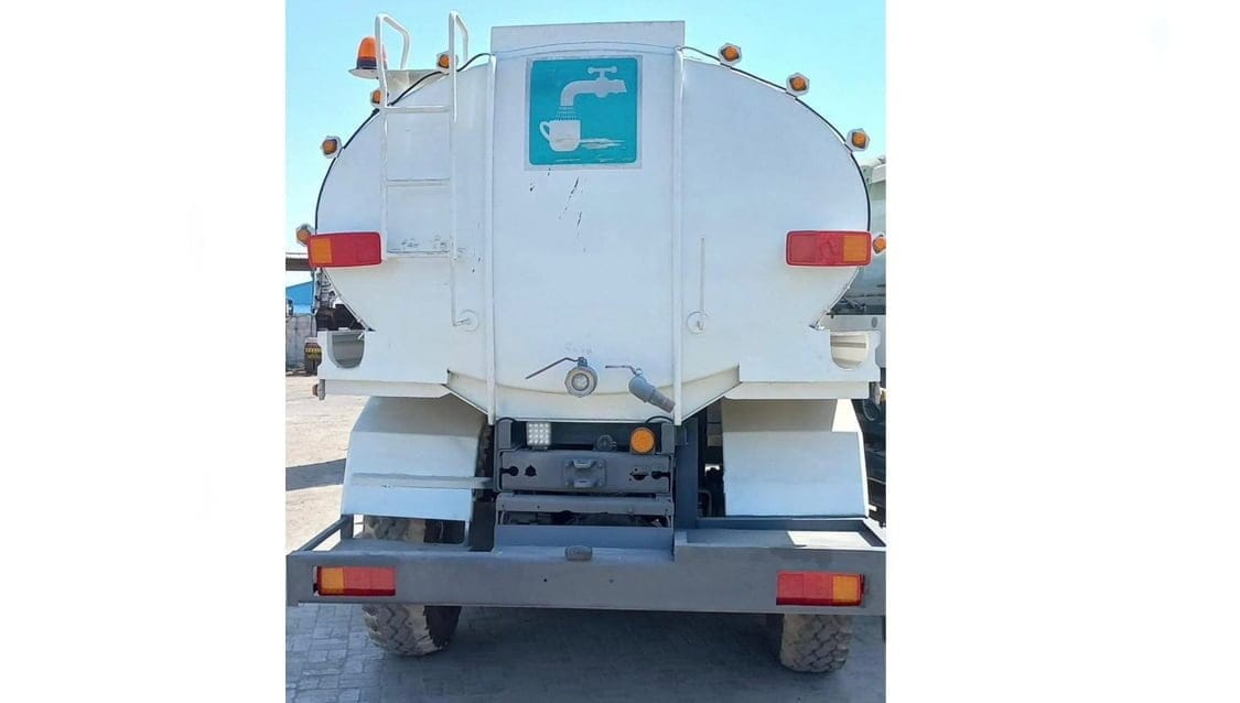 2000 Mercedes Benz Actros 2638 6X6 Tanker truck (No.680710)