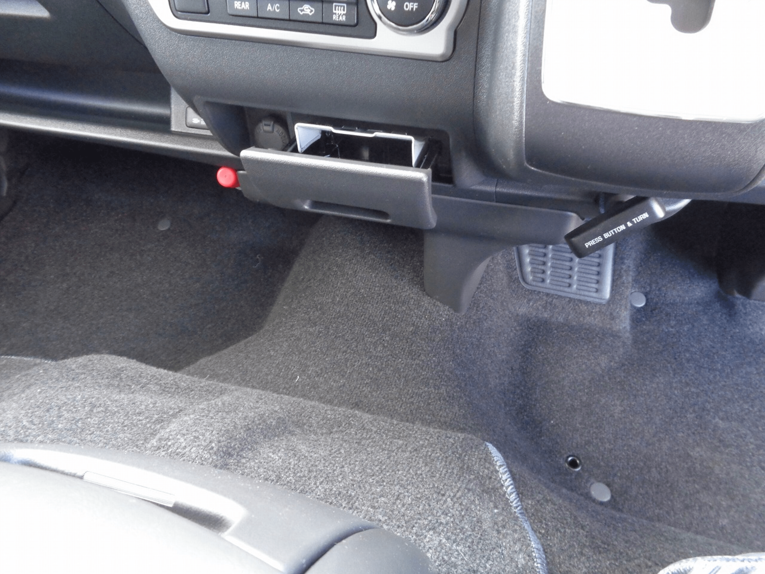 2025 Toyota Hiace 2.7 GL Long (No.960810) for export from Japan