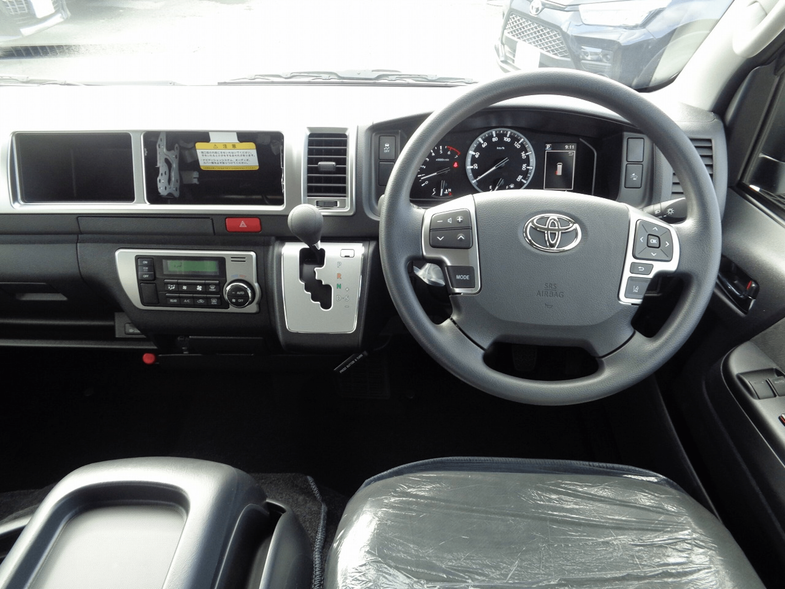 2025 Toyota Hiace 2.7 GL Long (No.960810) for export from Japan
