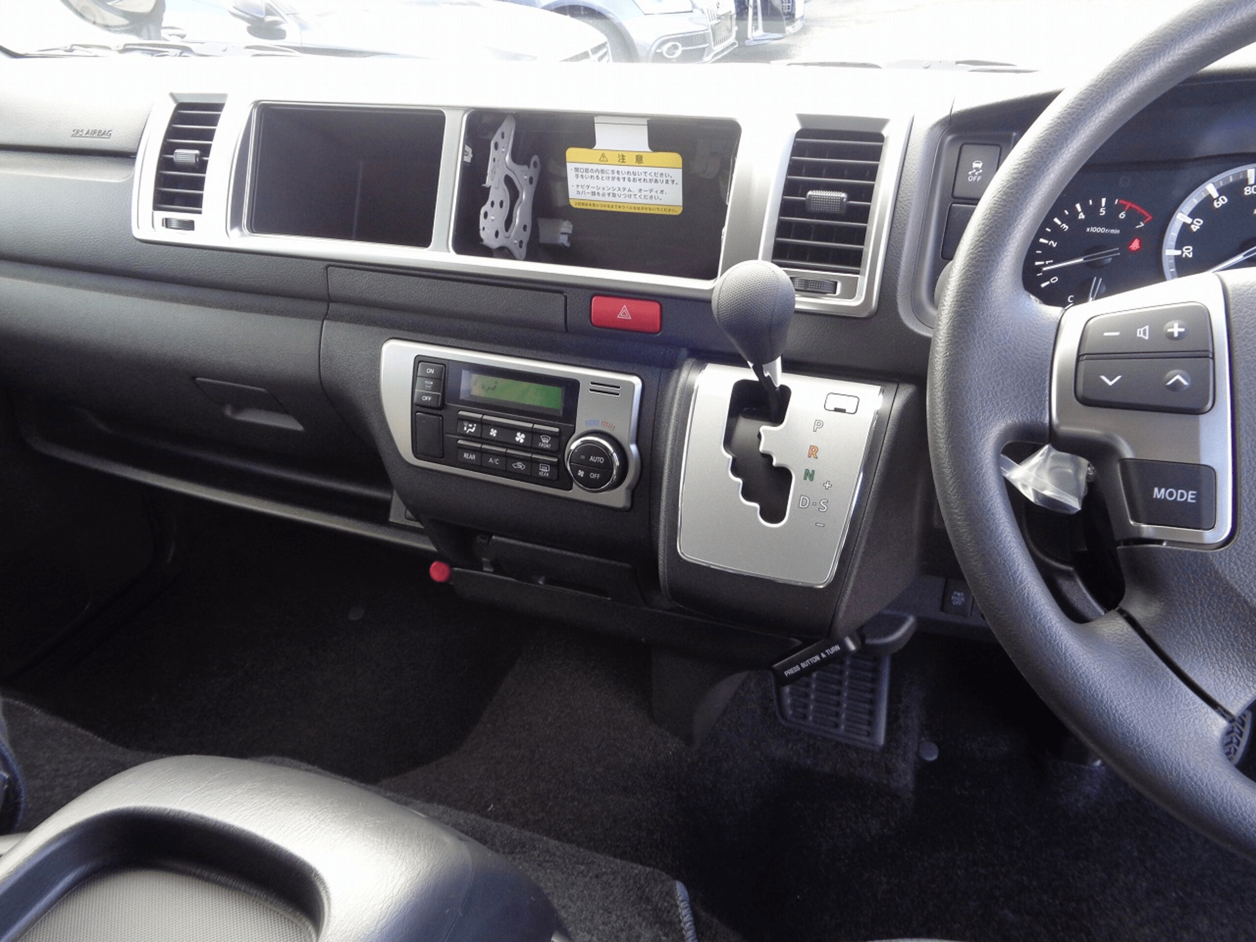 2025 Toyota Hiace 2.7 GL Long (No.960810) for export from Japan