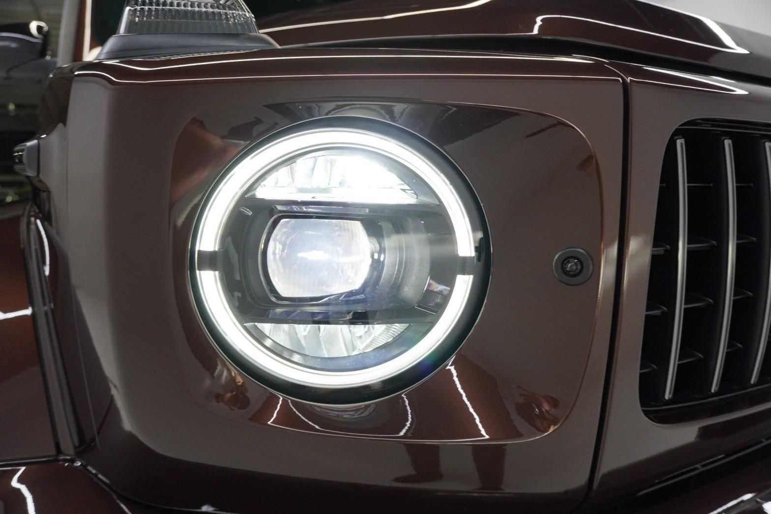 2025 Mercedes Benz Rubellite Red Metallic(No.J736) for export from Japan