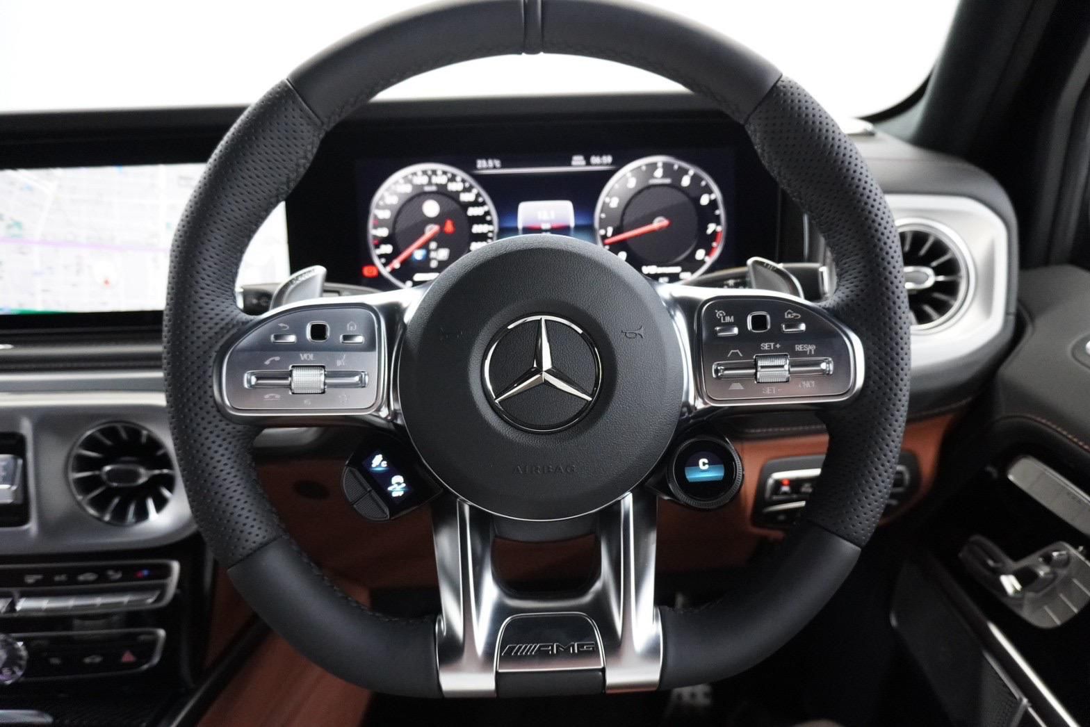 2025 Mercedes Benz Rubellite Red Metallic(No.J736) for export from Japan