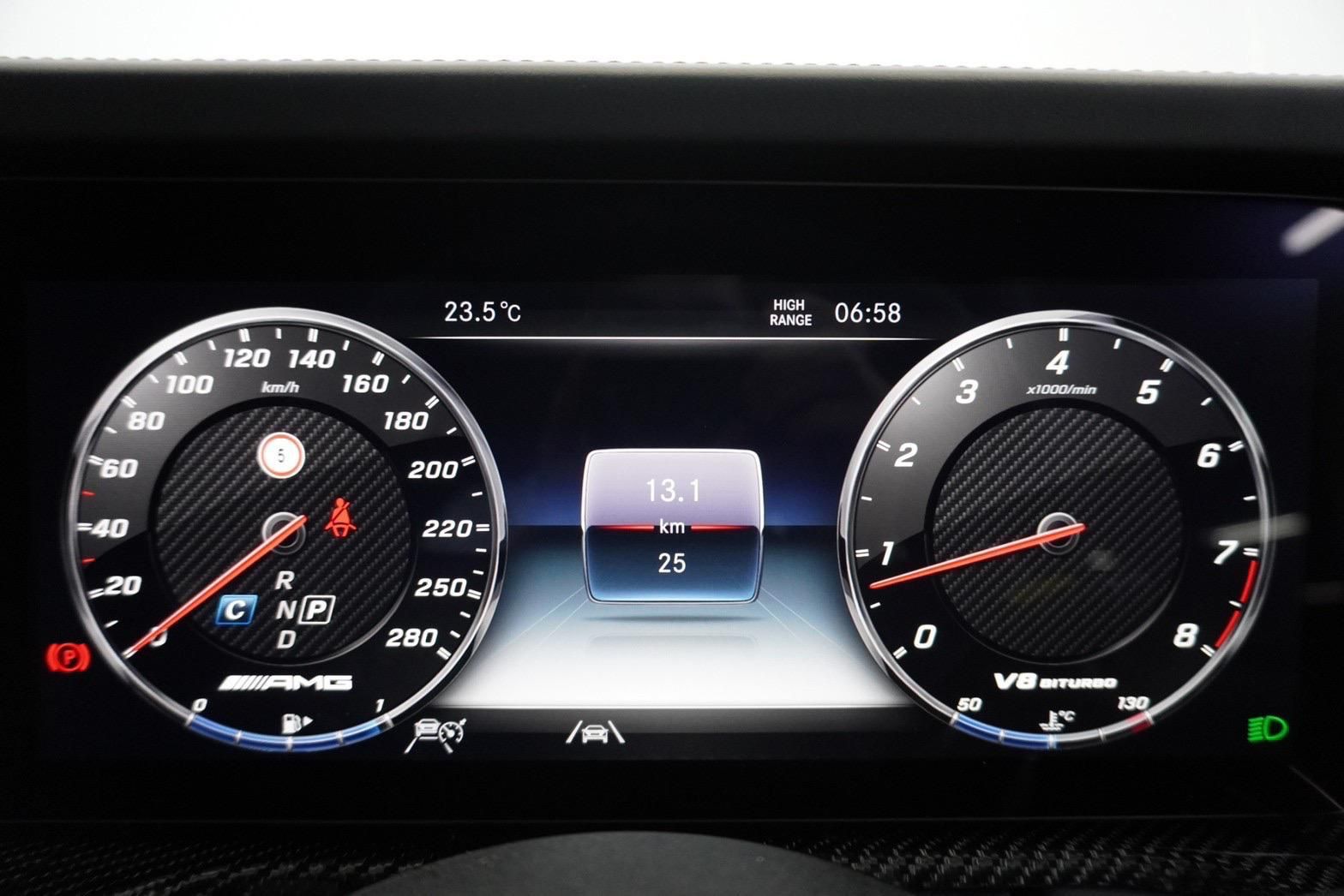 2025 Mercedes Benz Rubellite Red Metallic(No.J736) for export from Japan