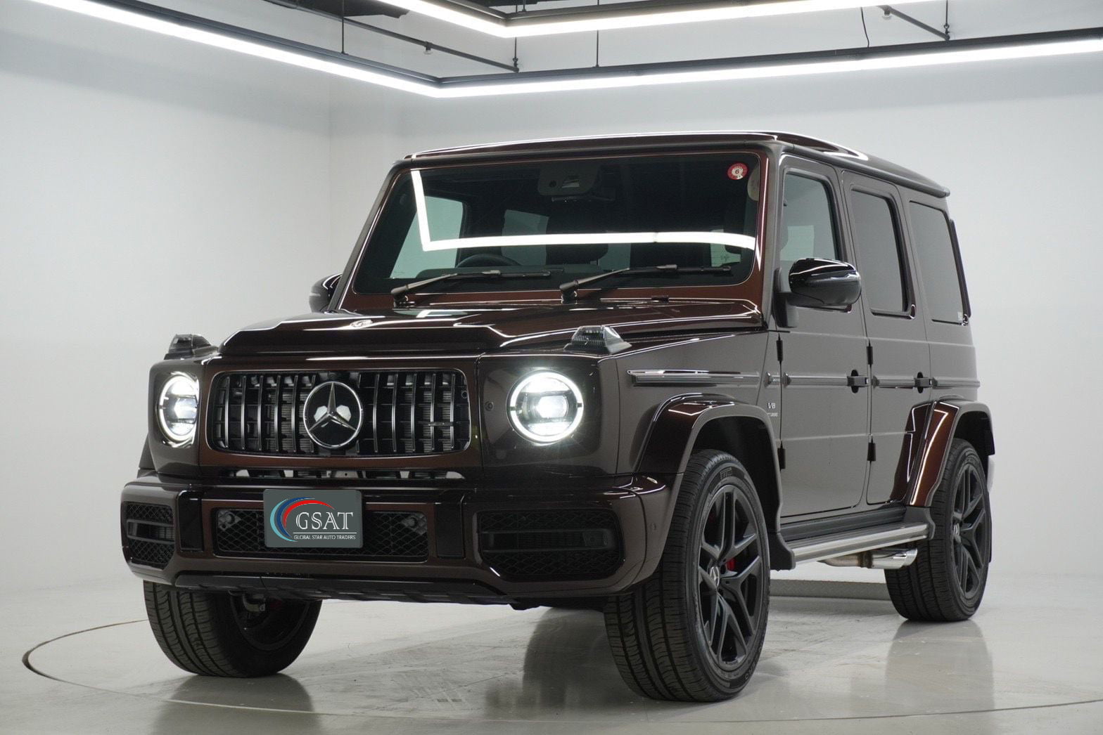 2025 Mercedes Benz Rubellite Red Metallic(No.J736) for export from Japan