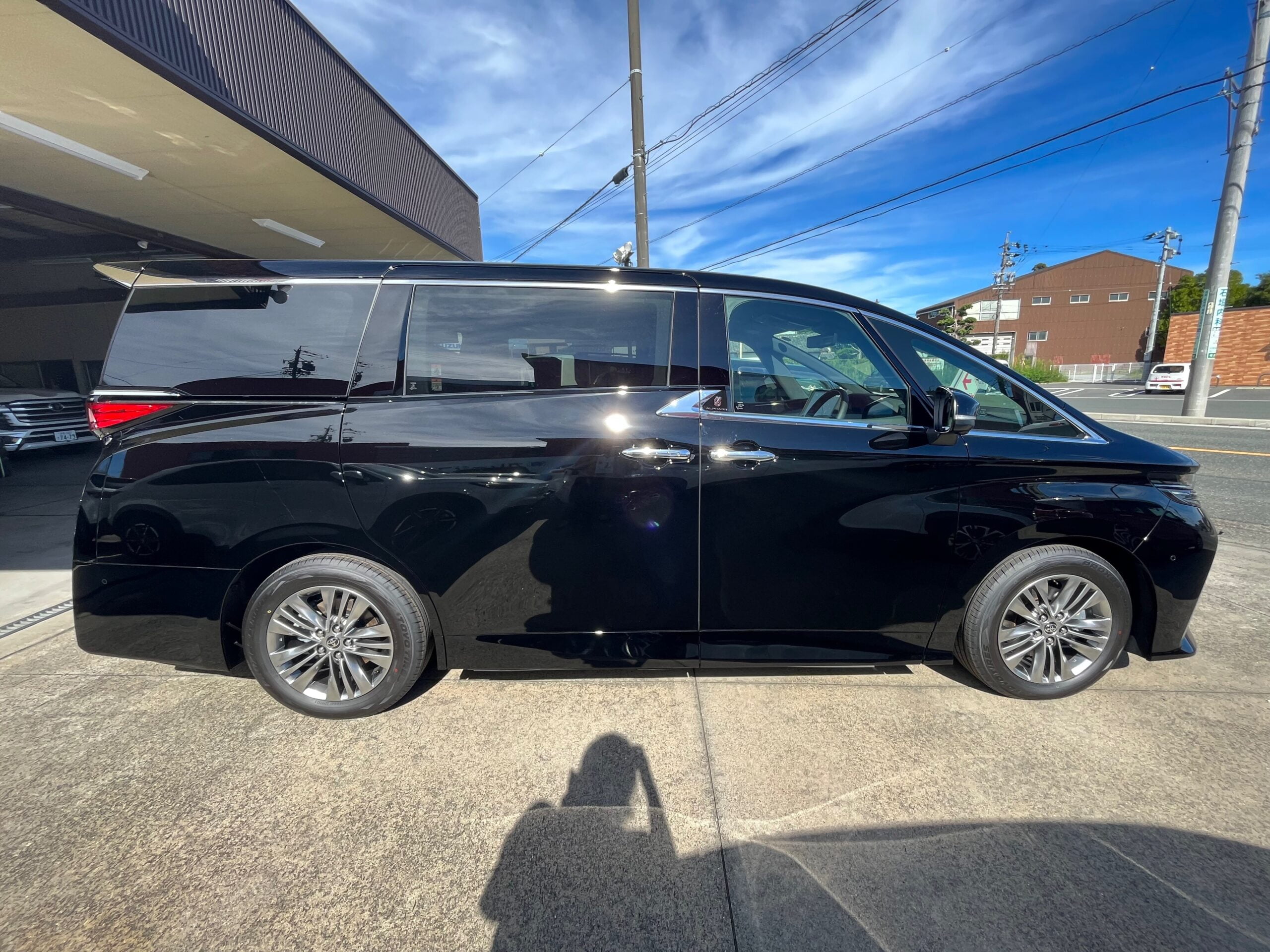 2025 TOYOTA ALPHARD HYBRID 2.5 Z MOONROOF (No.960827)