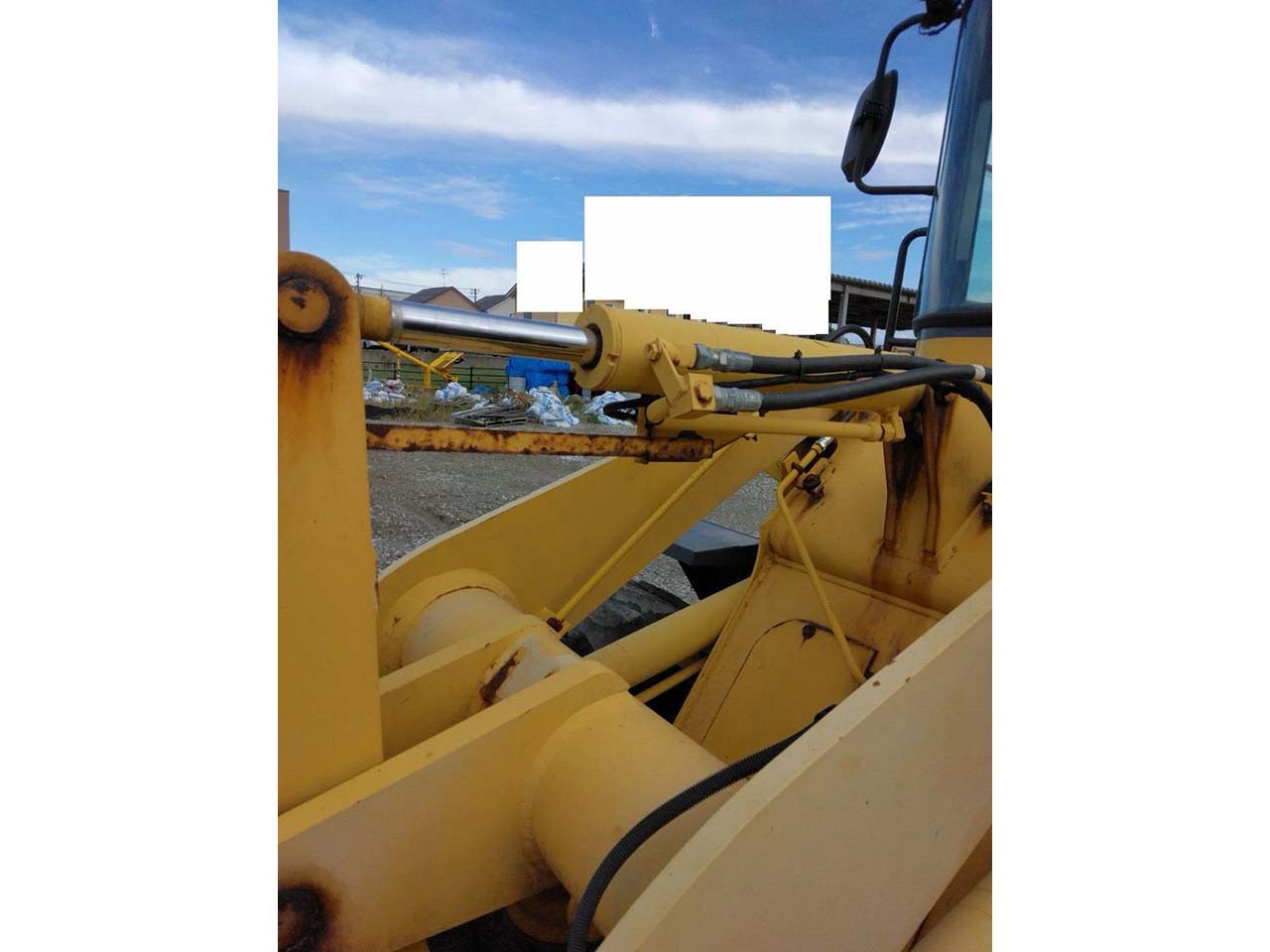 2000 KOMATSU WA80-3 WHEEL LOADER (No.J0840) for export from Japan