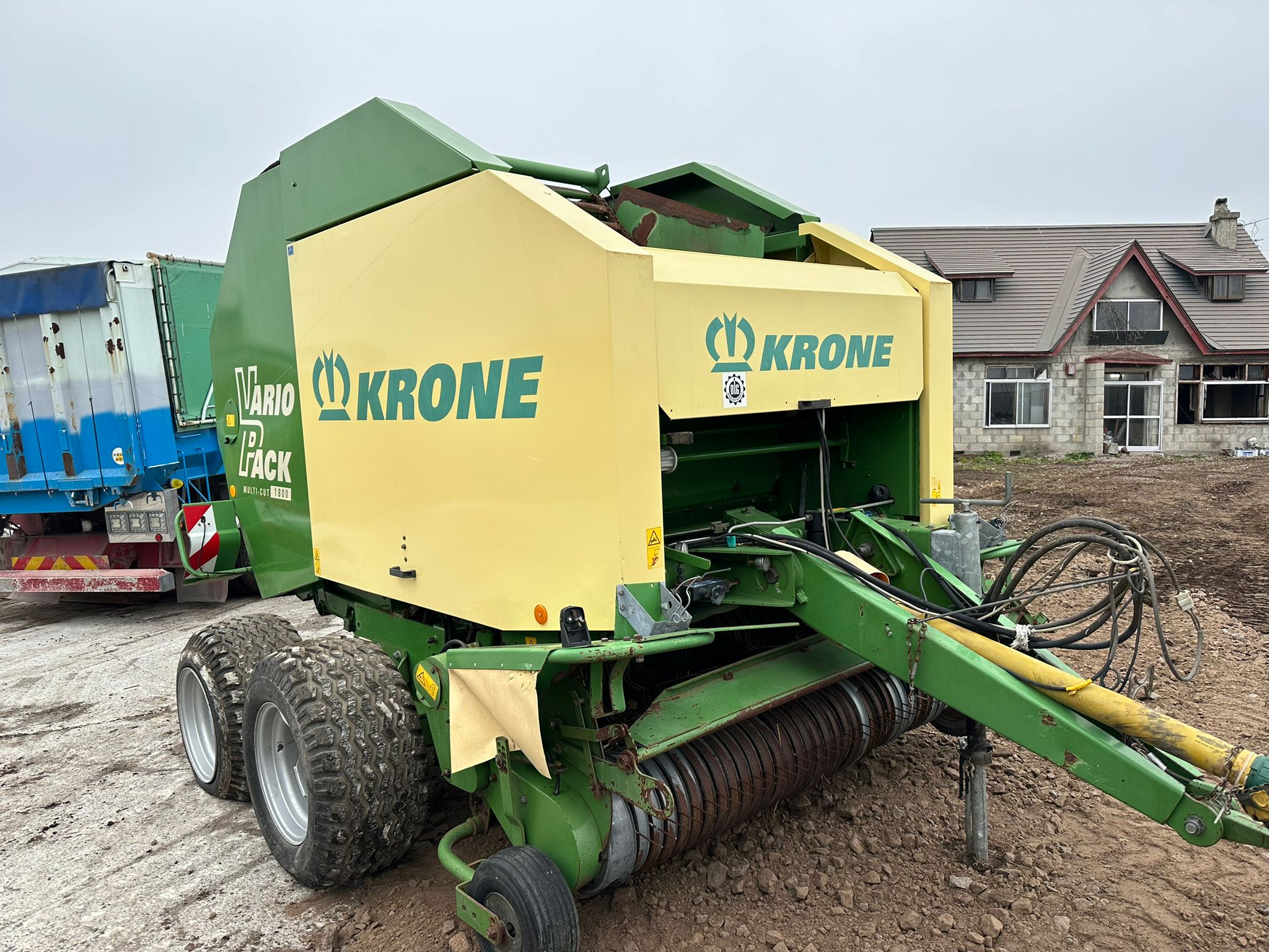 KRONE Vario Pack Multi-Cut 1800 round baler (No.J0877)