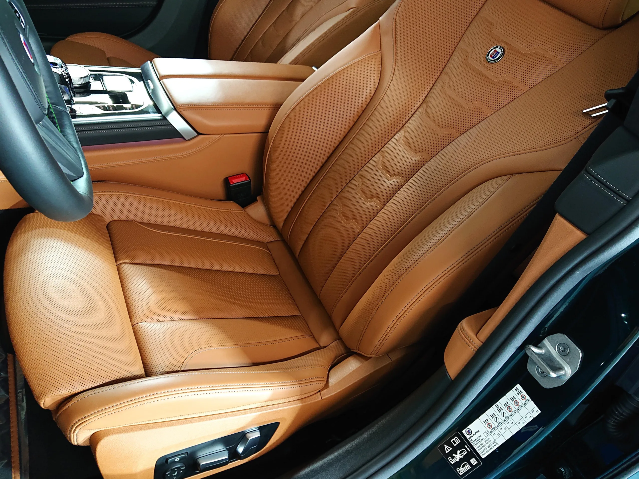 2025 BMW ALPINA B8 Gran Coupé xDrive for export from Japan