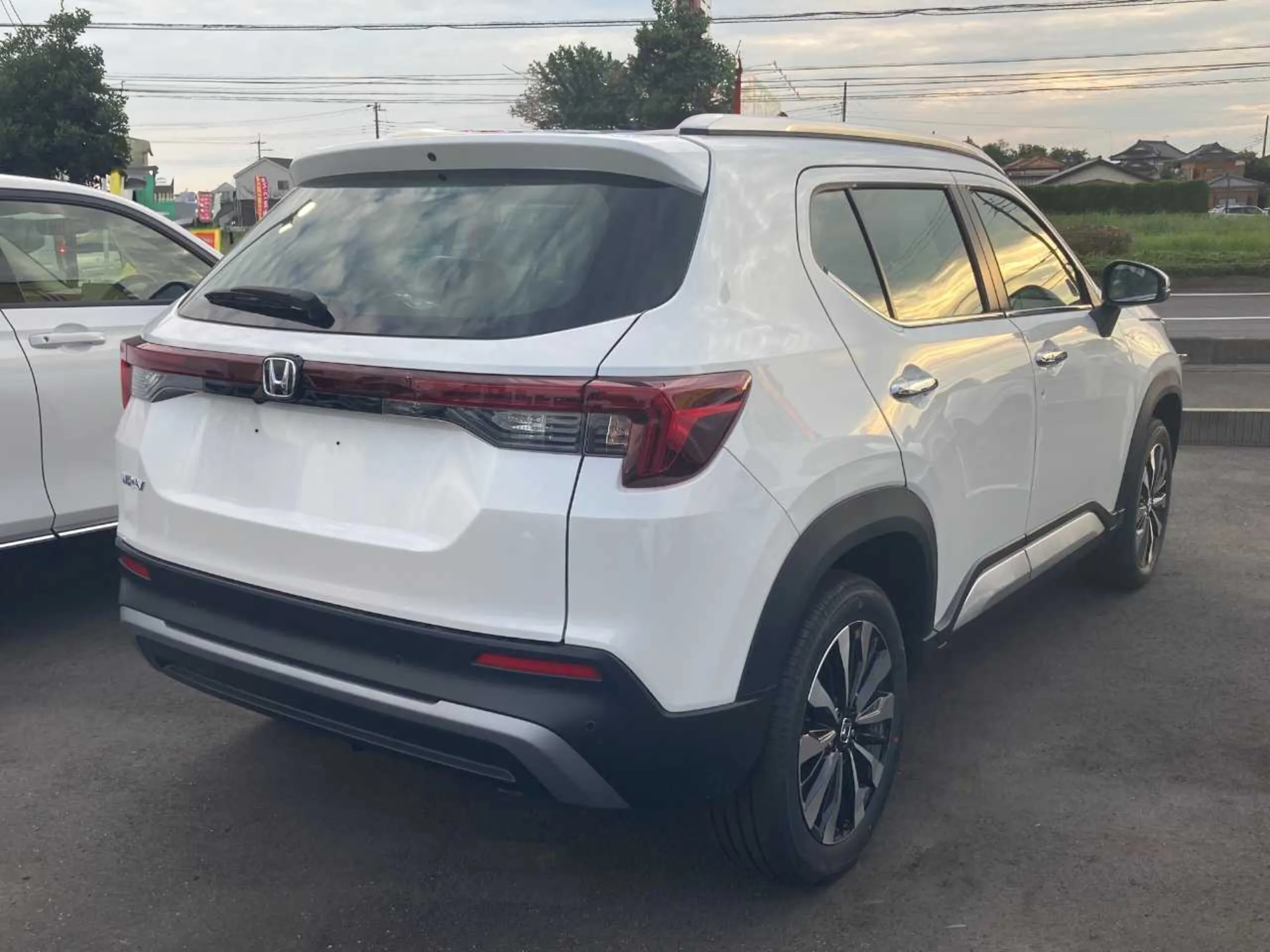2025 Honda WR-V 1.5 Z Plus with Adaptive Cruise Control (No.961018)