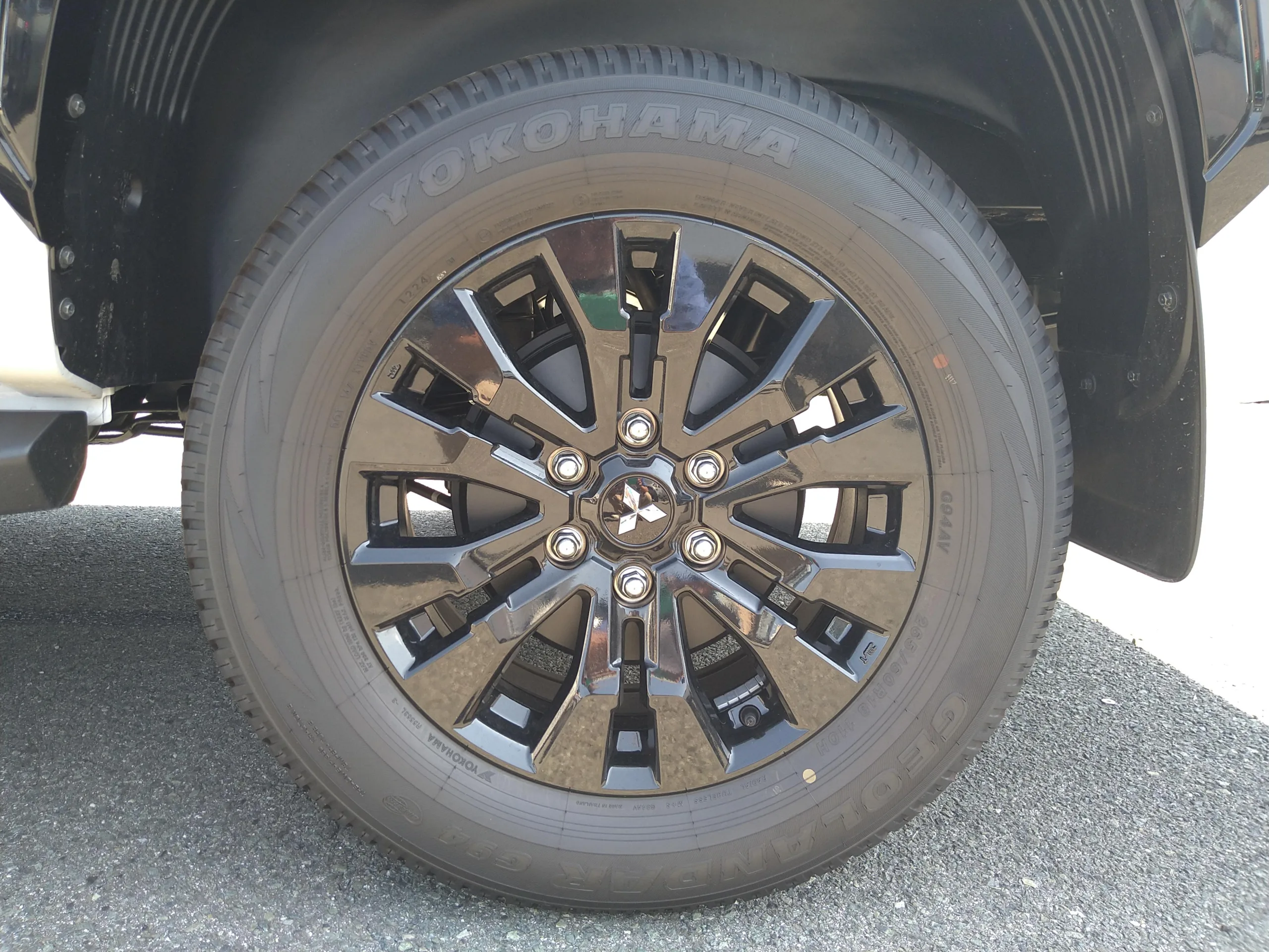 2025 Mitsubishi Triton 2.4 GSR Diesel Turbo 4WD – The Ultimate Off-Road Beast for export from Japan