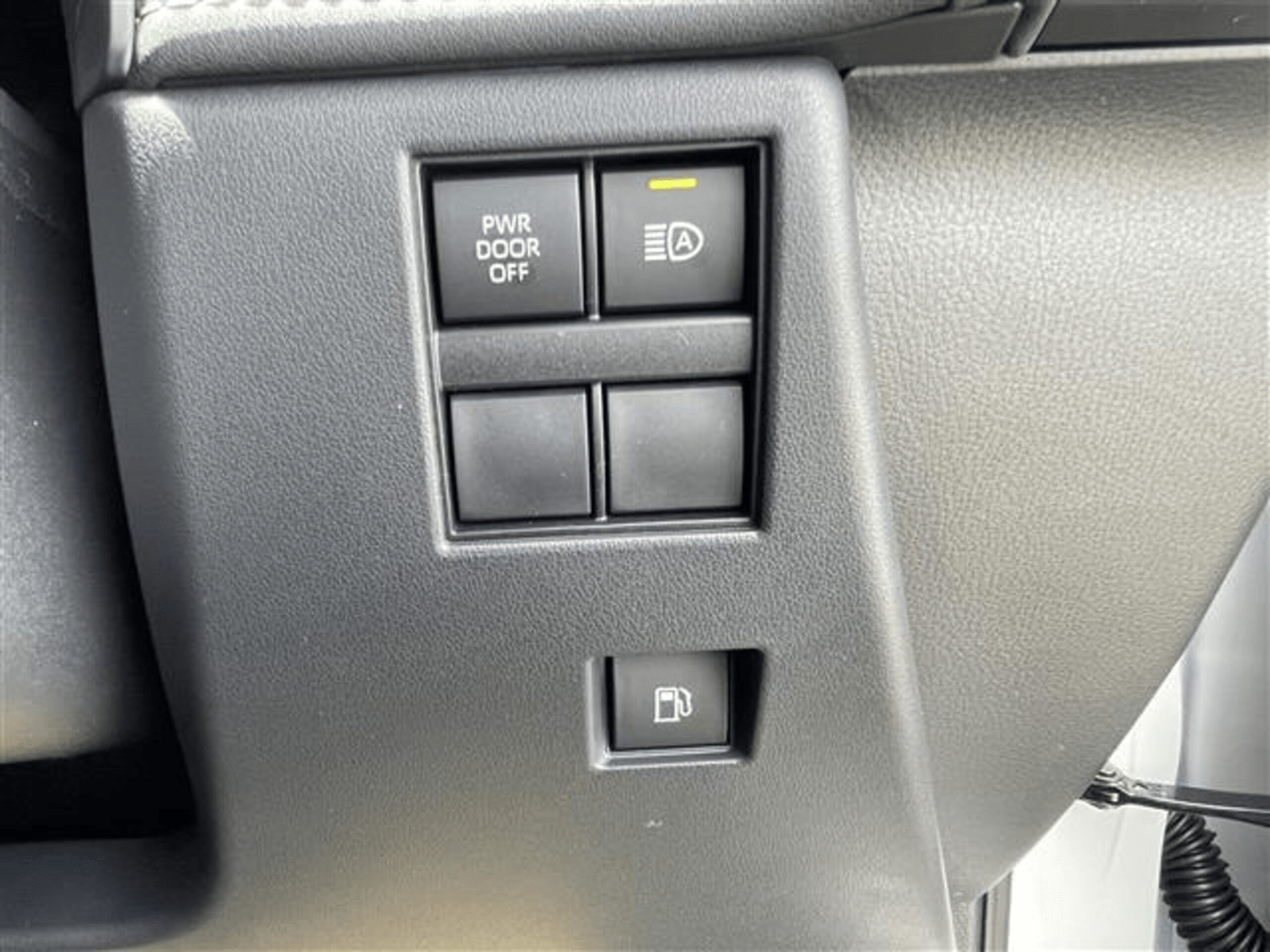2025 Toyota Alphard 2.5 Z With 14 inch Navi ( No.960960) for export from Japan