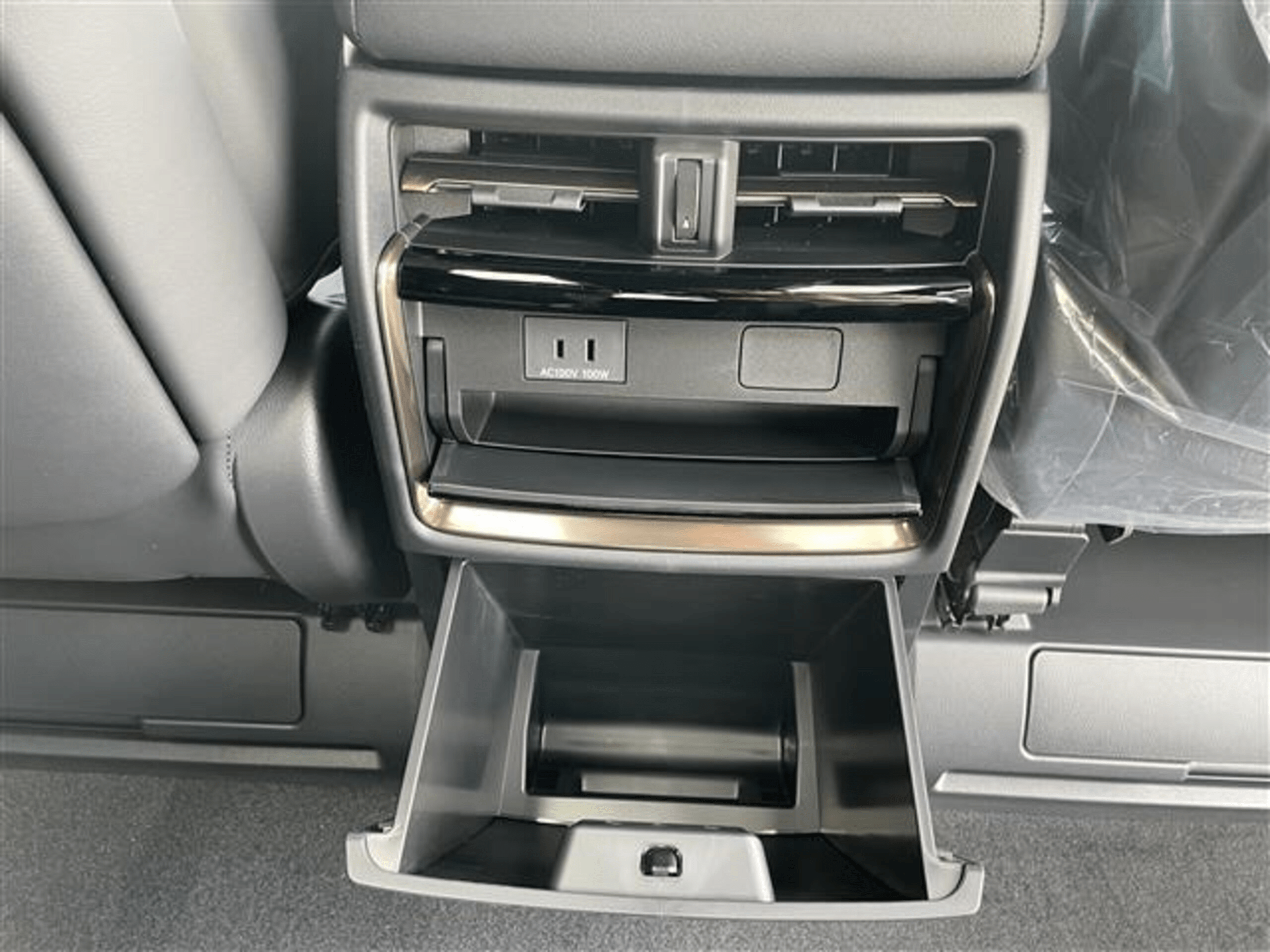 2025 Toyota Alphard 2.5 Z With 14 inch Navi ( No.960960) for export from Japan