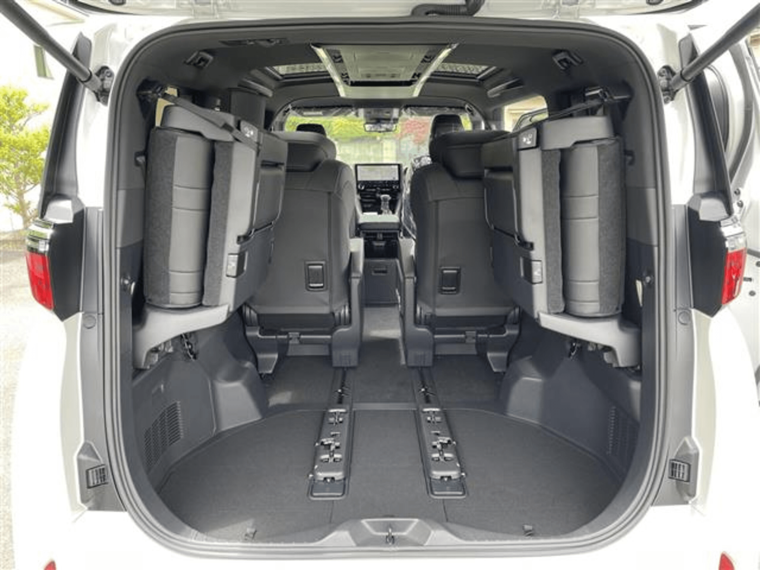 2025 Toyota Alphard 2.5 Z With 14 inch Navi ( No.960960) for export from Japan