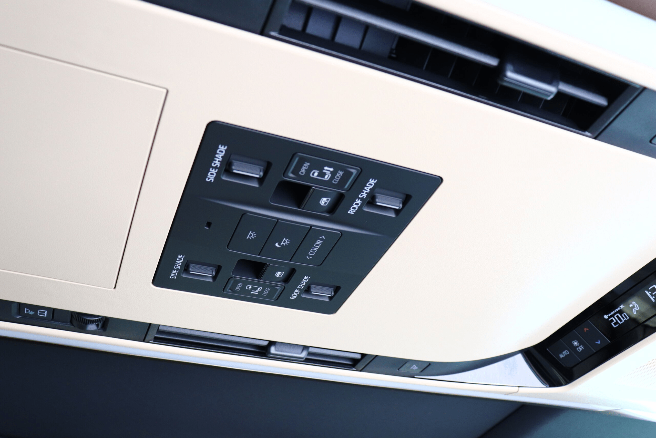 2025 Toyota Alphard Hybrid 2.5 Executive Lounge E-Four 4WD: Unmatched Luxury and Performance (No.960970) for export from Japan