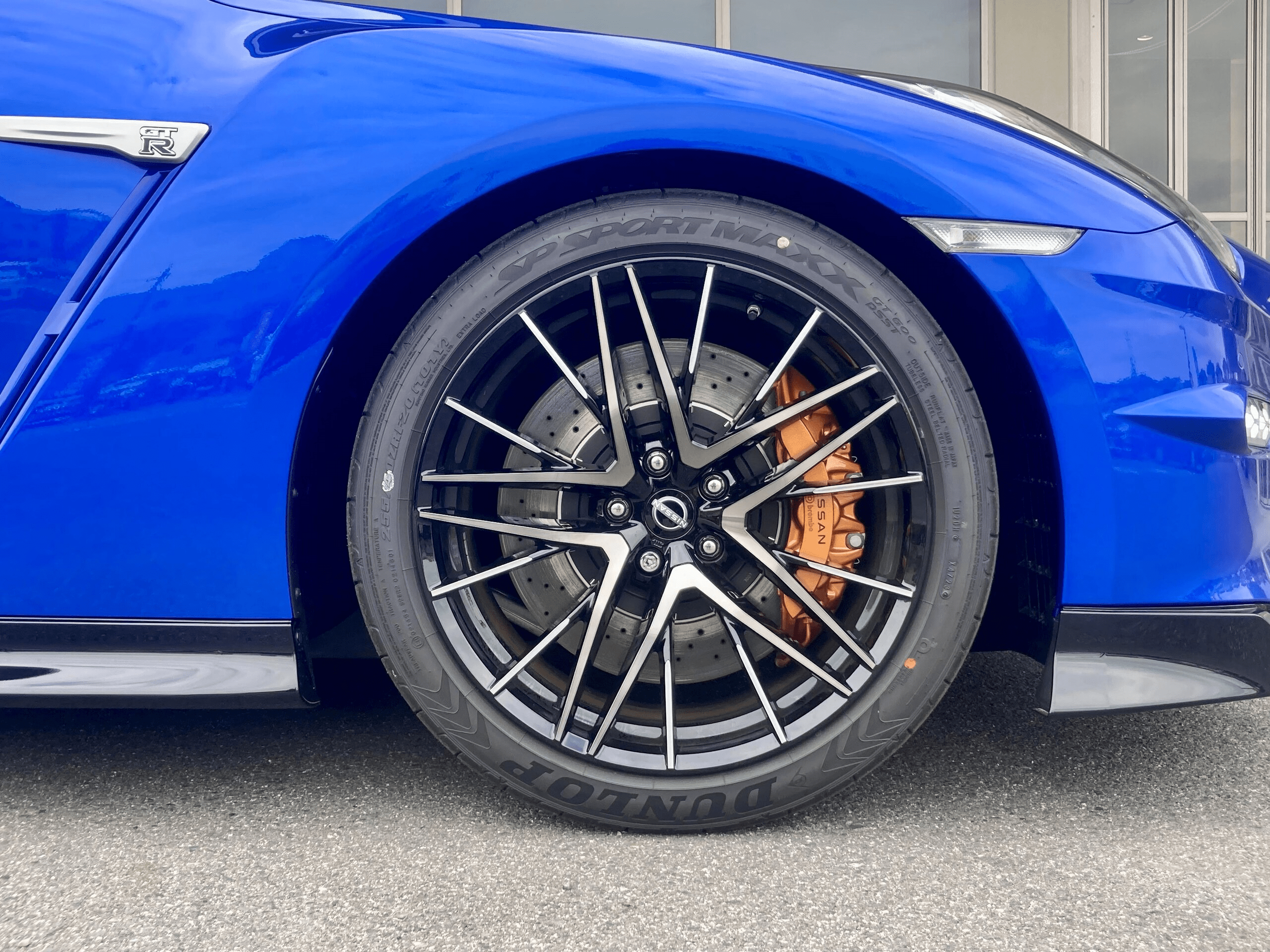 2025 Nissan GT-R 3.8 Black Edition 4WD (No.960967) for export from Japan