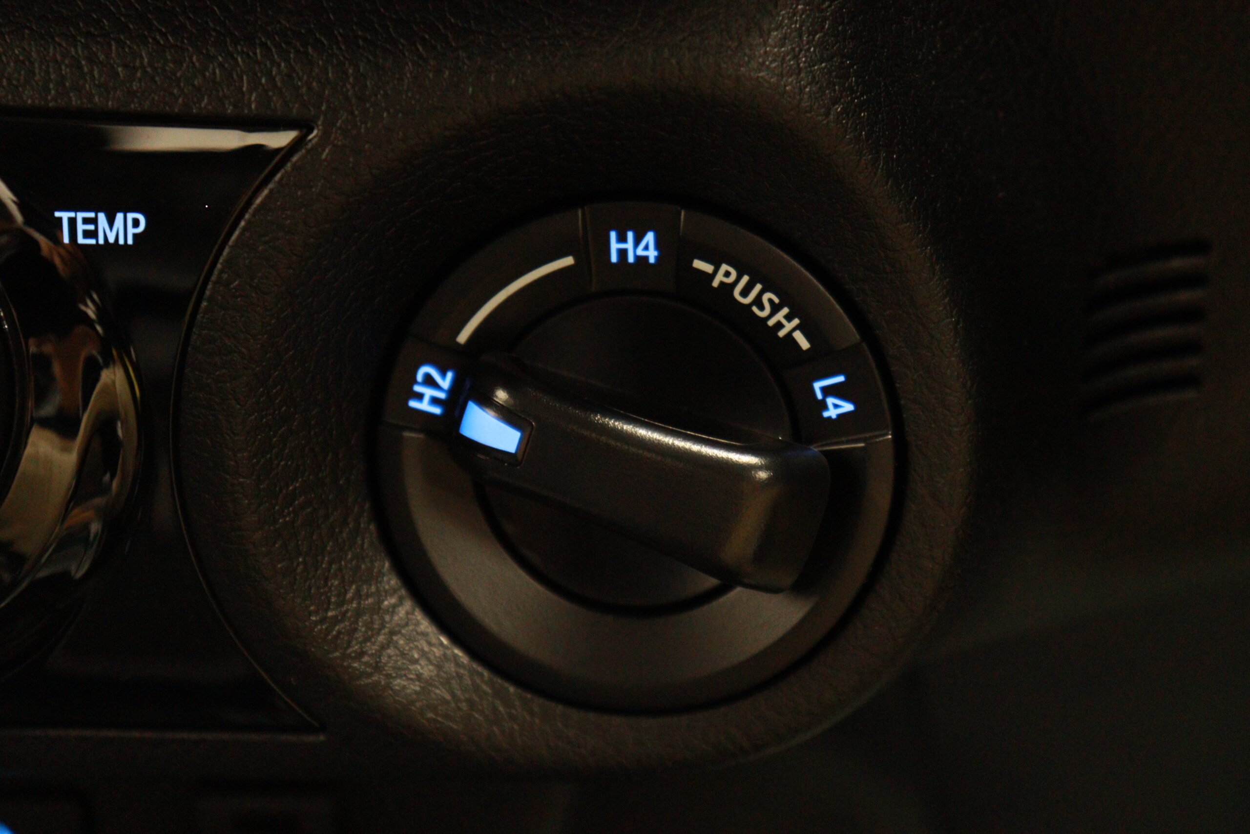 2025 Toyota Hilux 2.4 Z Revo Rocco Edition Diesel Turbo 4WD Special Edition (No.961011)