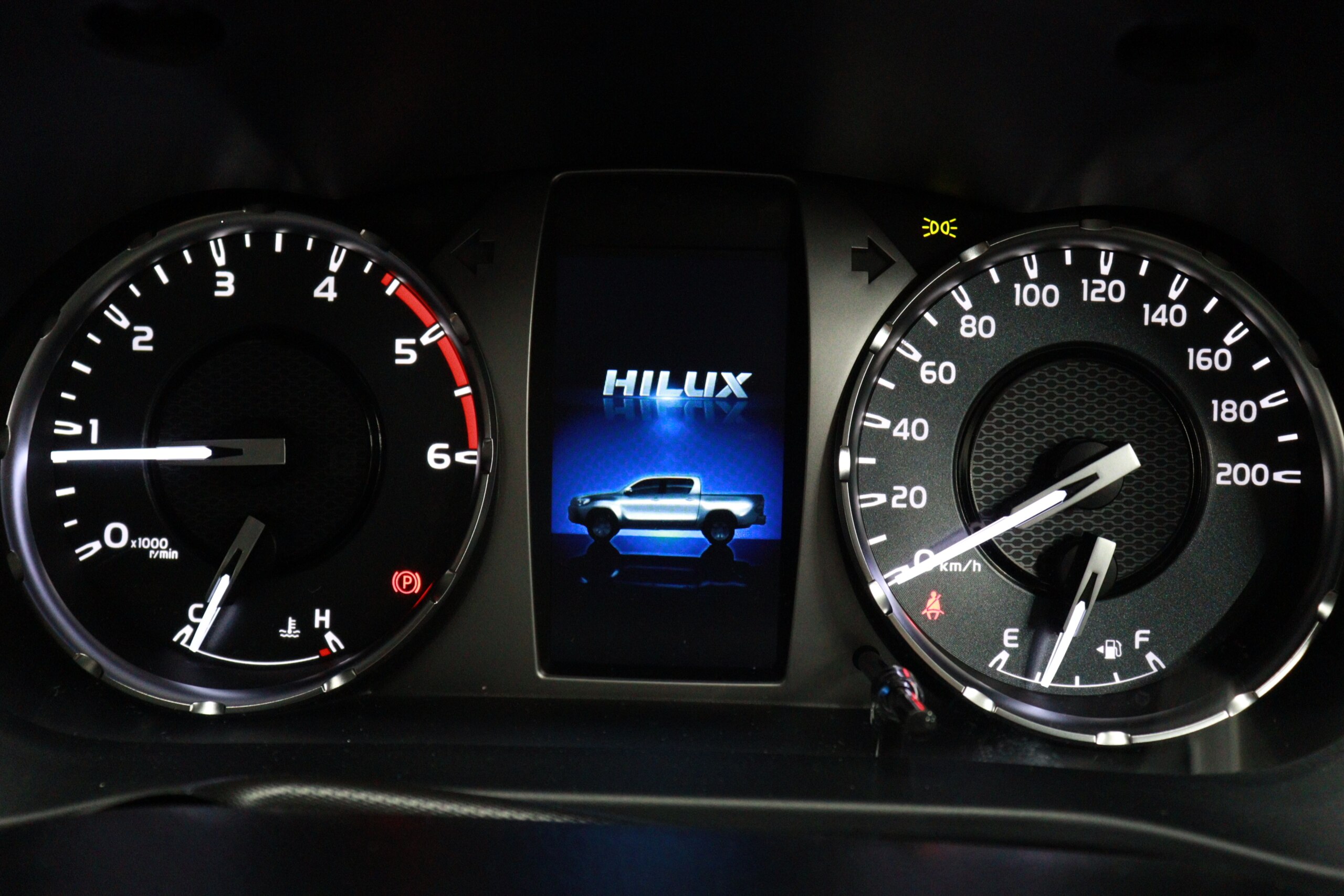 2025 Toyota Hilux 2.4 Z Revo Rocco Edition Diesel Turbo 4WD Special Edition (No.961011)