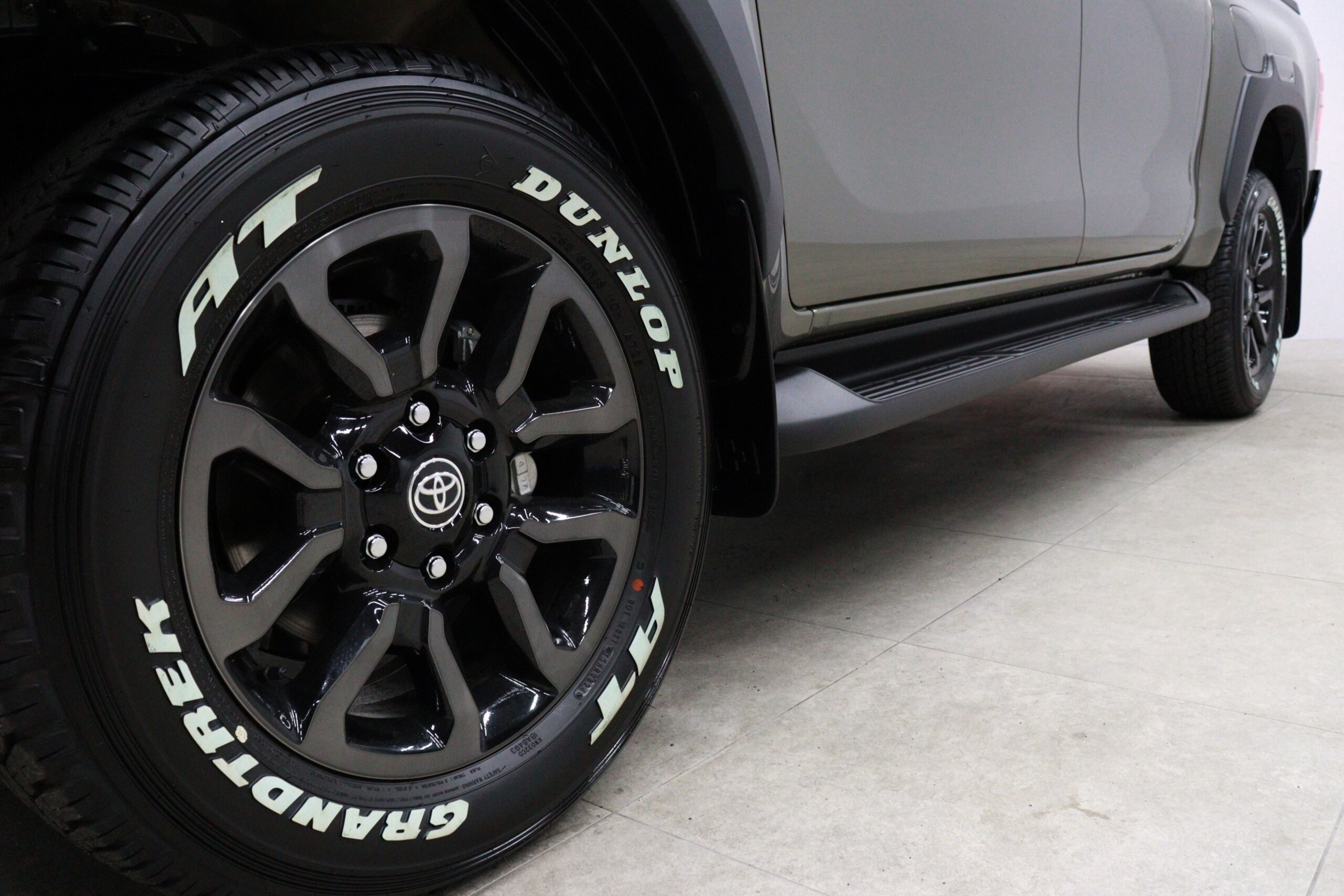 2025 Toyota Hilux 2.4 Z Revo Rocco Edition Diesel Turbo 4WD Special Edition (No.961011)