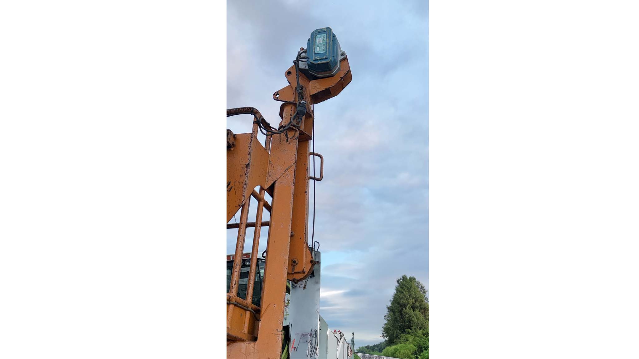 Mercedes Unimog U1450 – Square Cab, Long Wheel Base, Capable of Railway Repair & Operations(No.J1012)