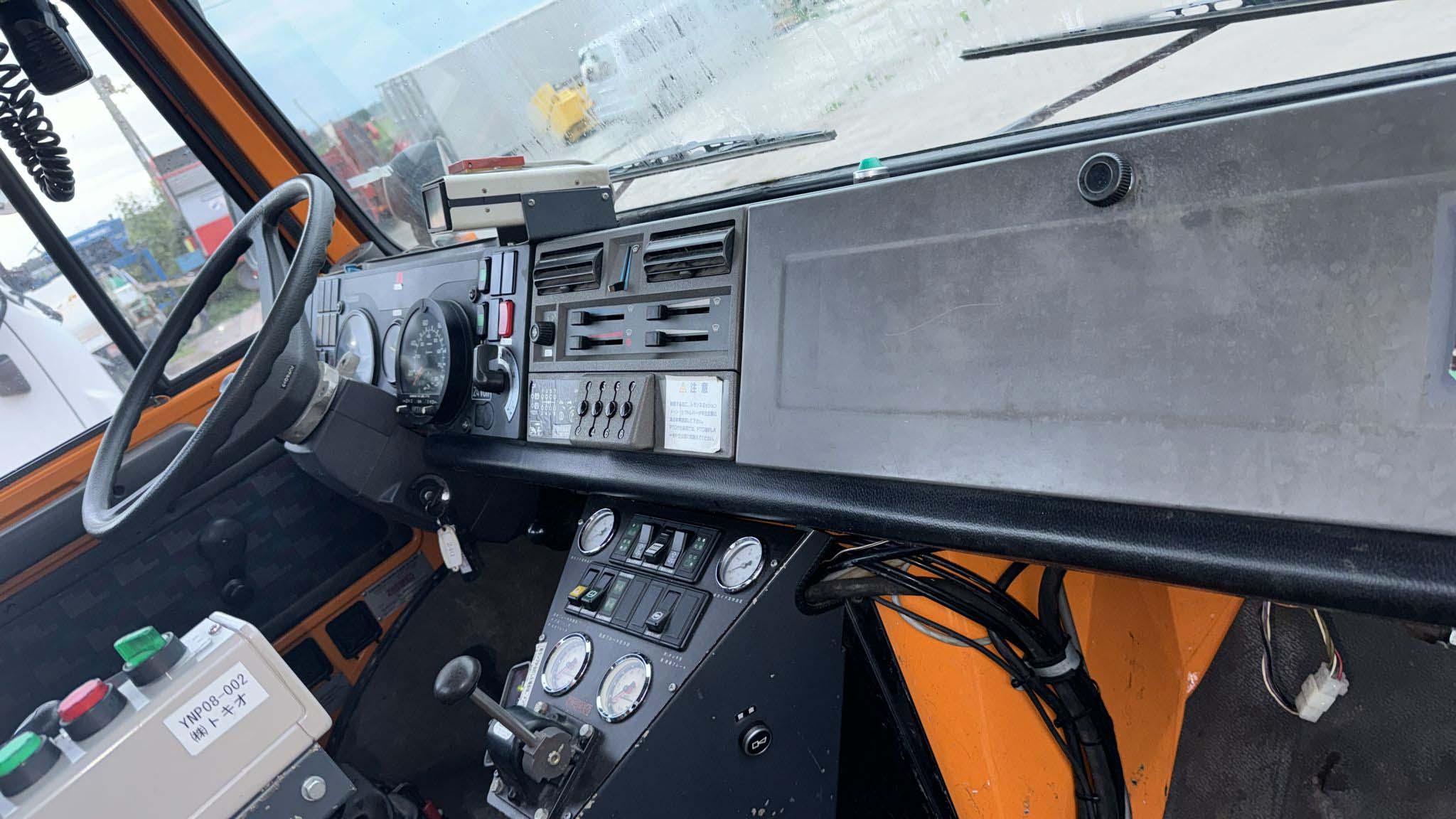 Mercedes Unimog U1450 – Square Cab, Long Wheel Base, Capable of Railway Repair & Operations(No.J1012)