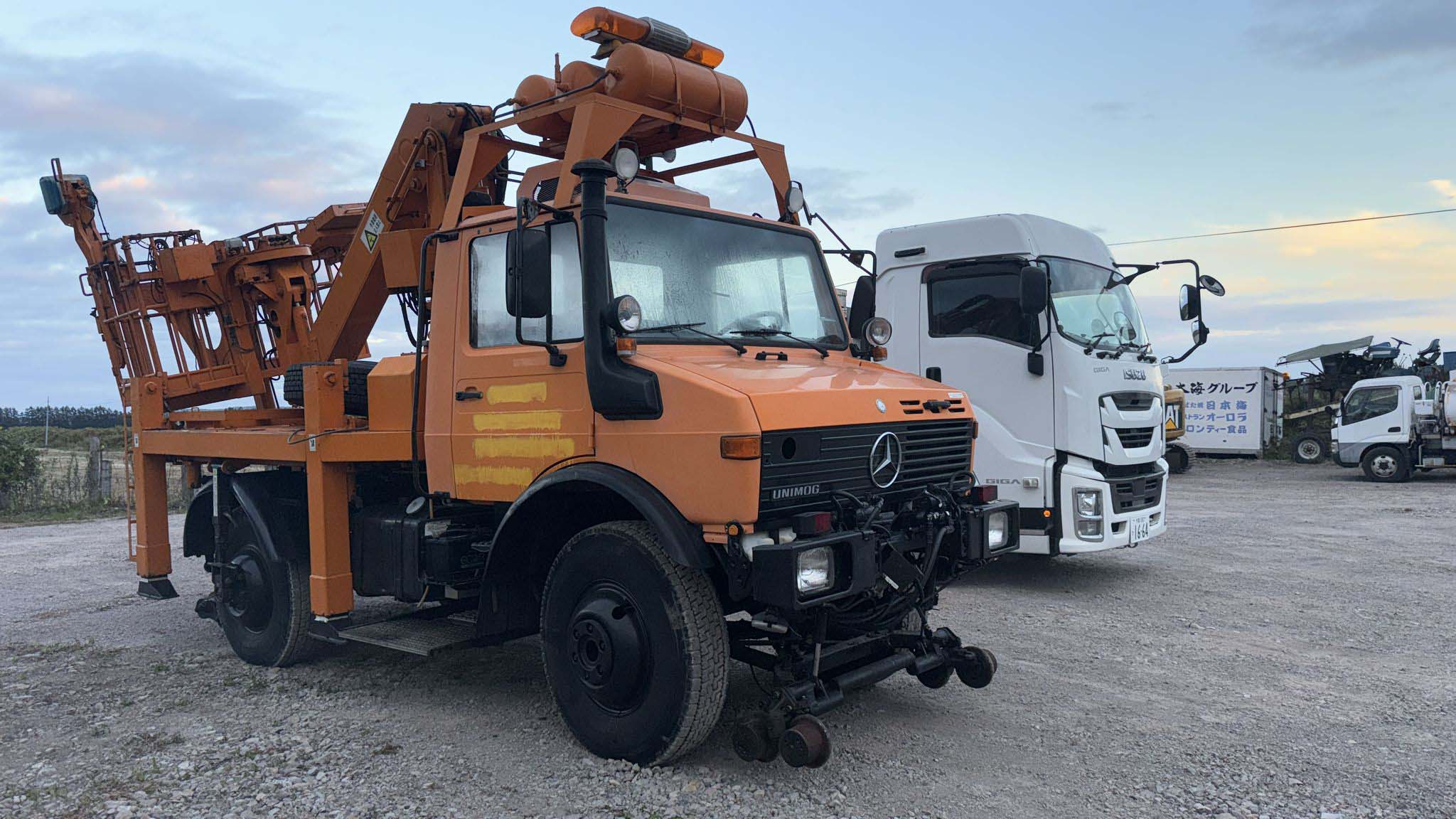 Mercedes Unimog U1450 – Square Cab, Long Wheel Base, Capable of Railway Repair & Operations(No.J1012)