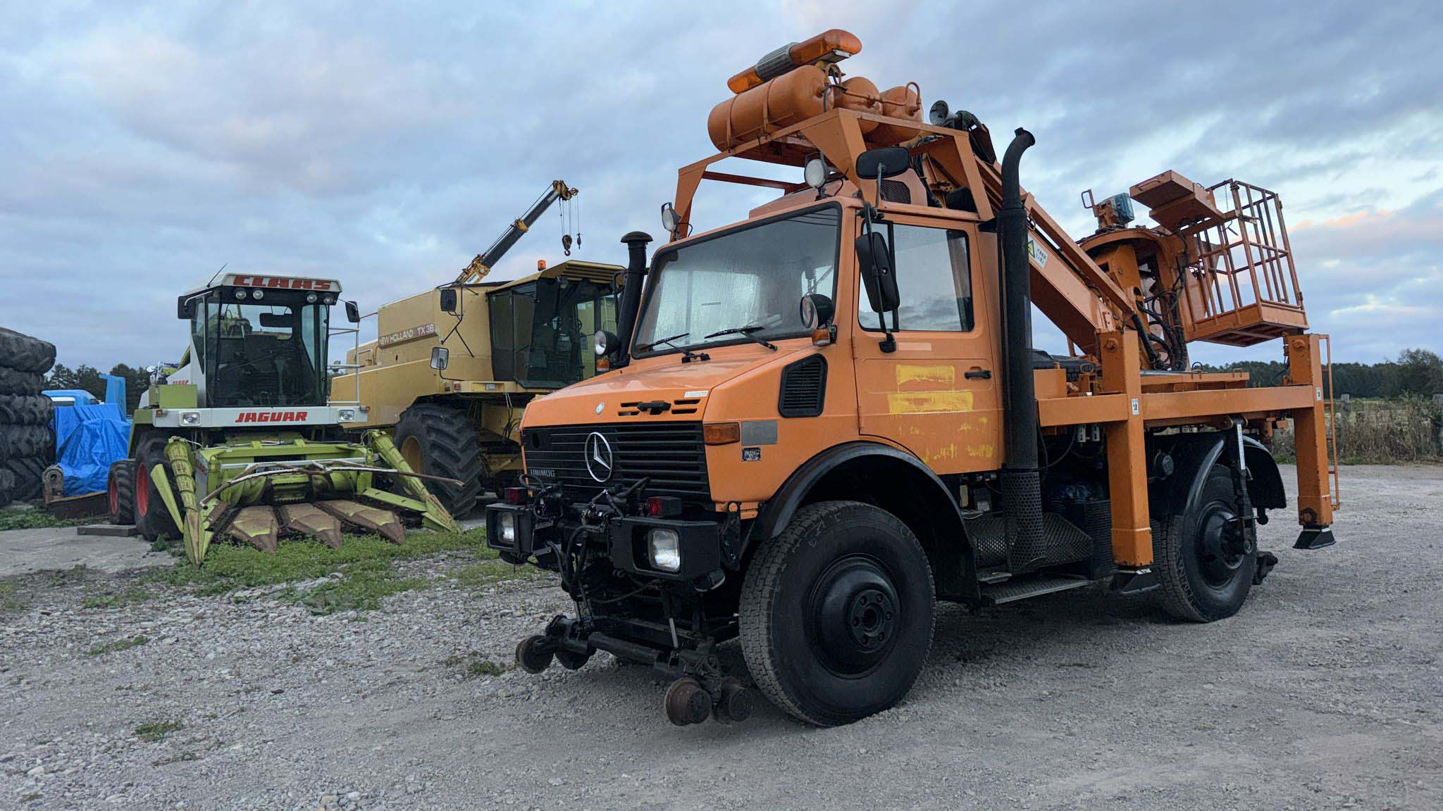 Mercedes Unimog U1450 – Square Cab, Long Wheel Base, Capable of Railway Repair & Operations(No.J1012)