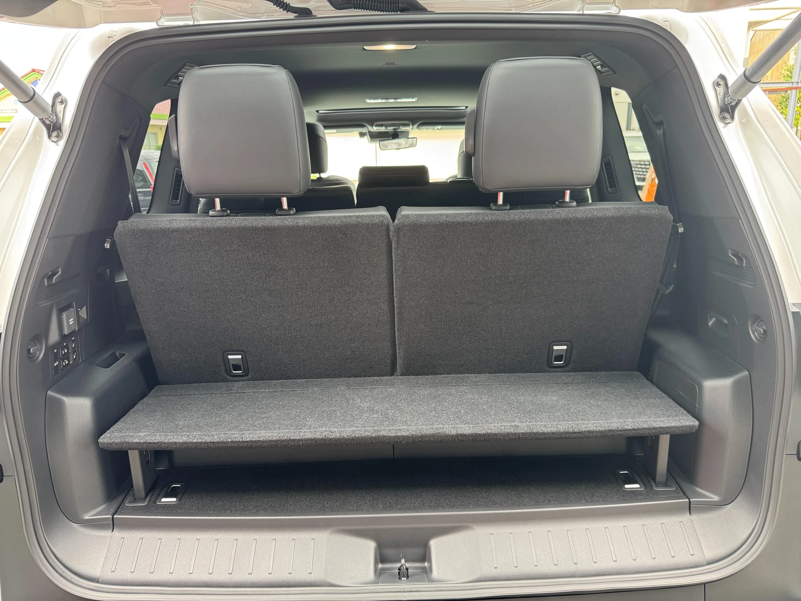 2025 LEXUS LX700h OVERTRAIL PLUS 7 Seater Hybrid