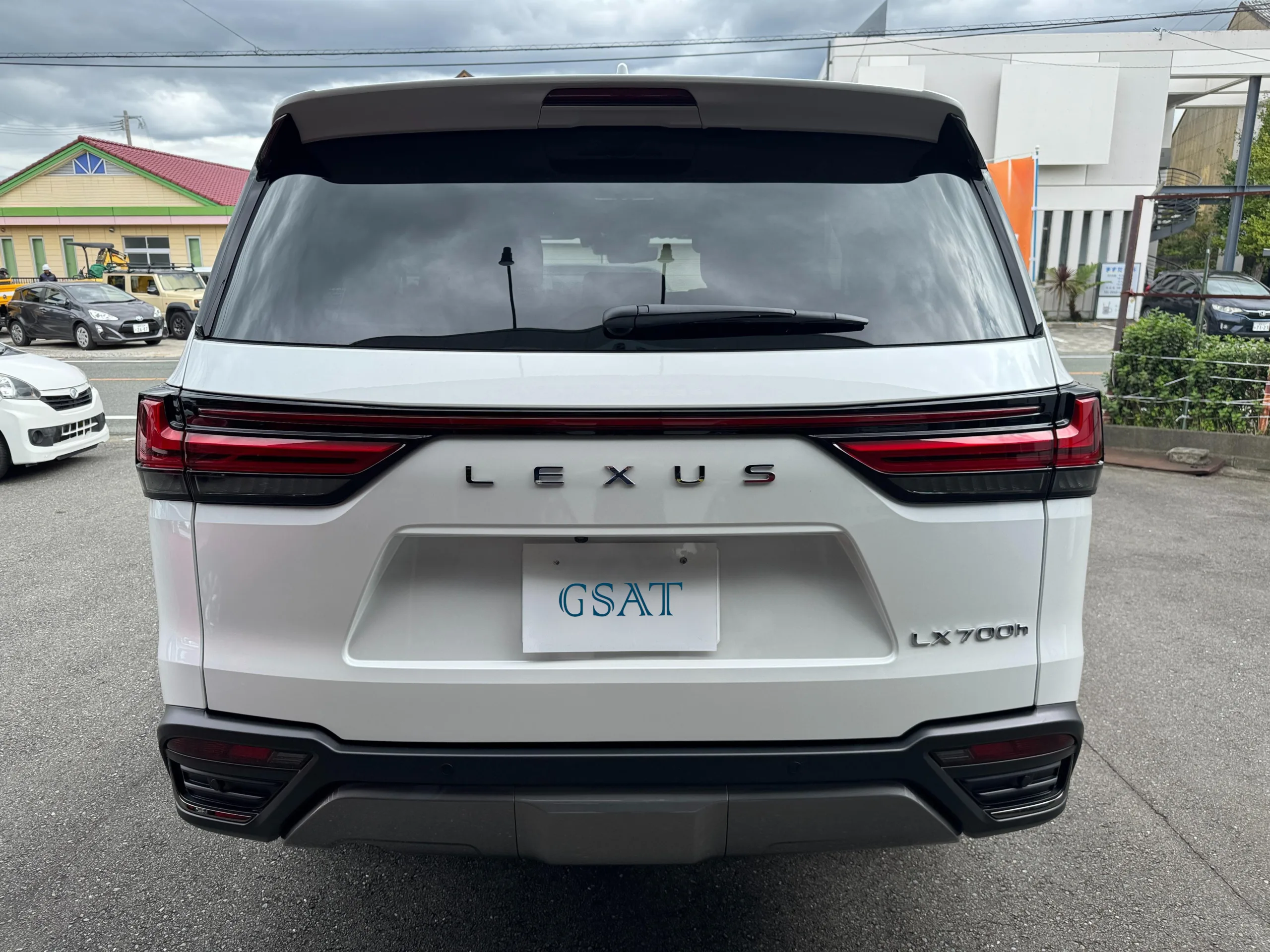 2025 LEXUS LX700h OVERTRAIL PLUS 7 Seater Hybrid