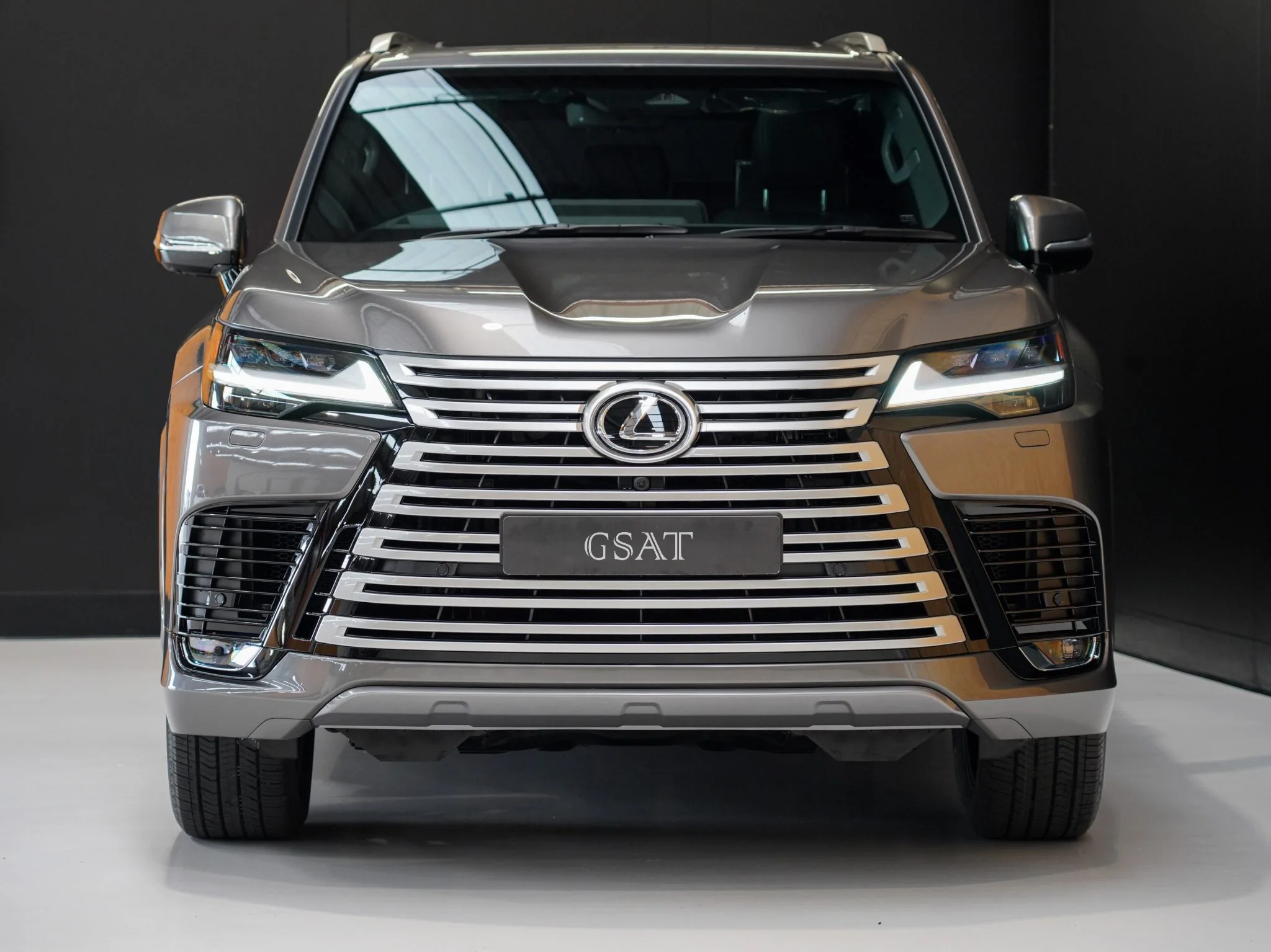 2025 Lexus LX 500d Limited 3.3DT 10AT 4WD 7 Seater Diesel for export from Japan