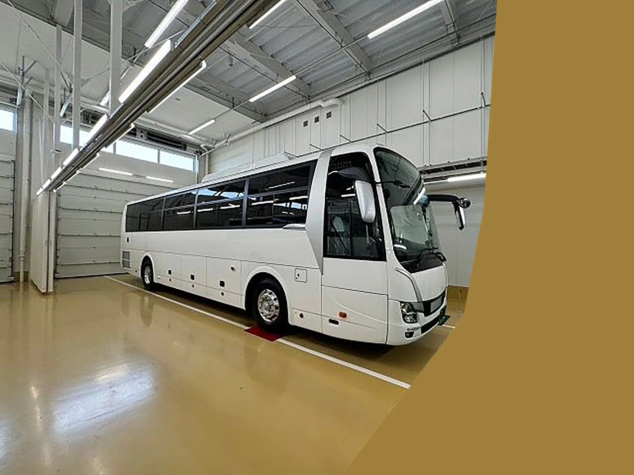 2025 MITSUBISHI FUSO AERO QUEEN HI-DECKER 46 Seater