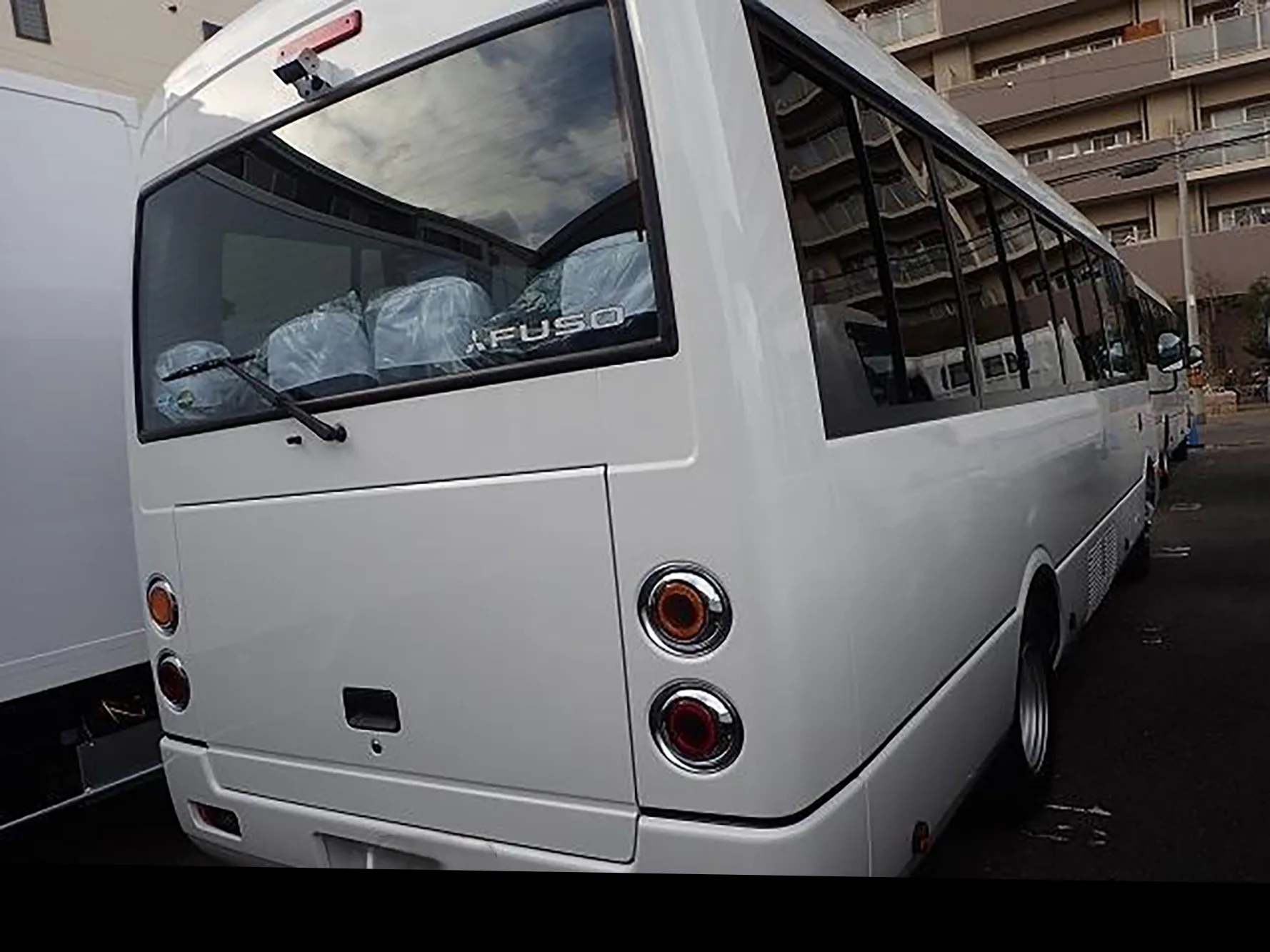 2025 Mitsubishi Fuso Rosa Microbus — 29-Seater (Long Body)