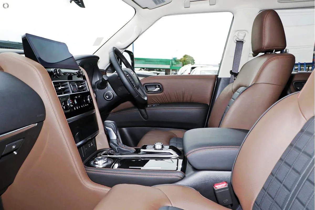 2025 NISSAN PATROL Y62 – 7-8 SEATER LUXURY SUV for export from Japan